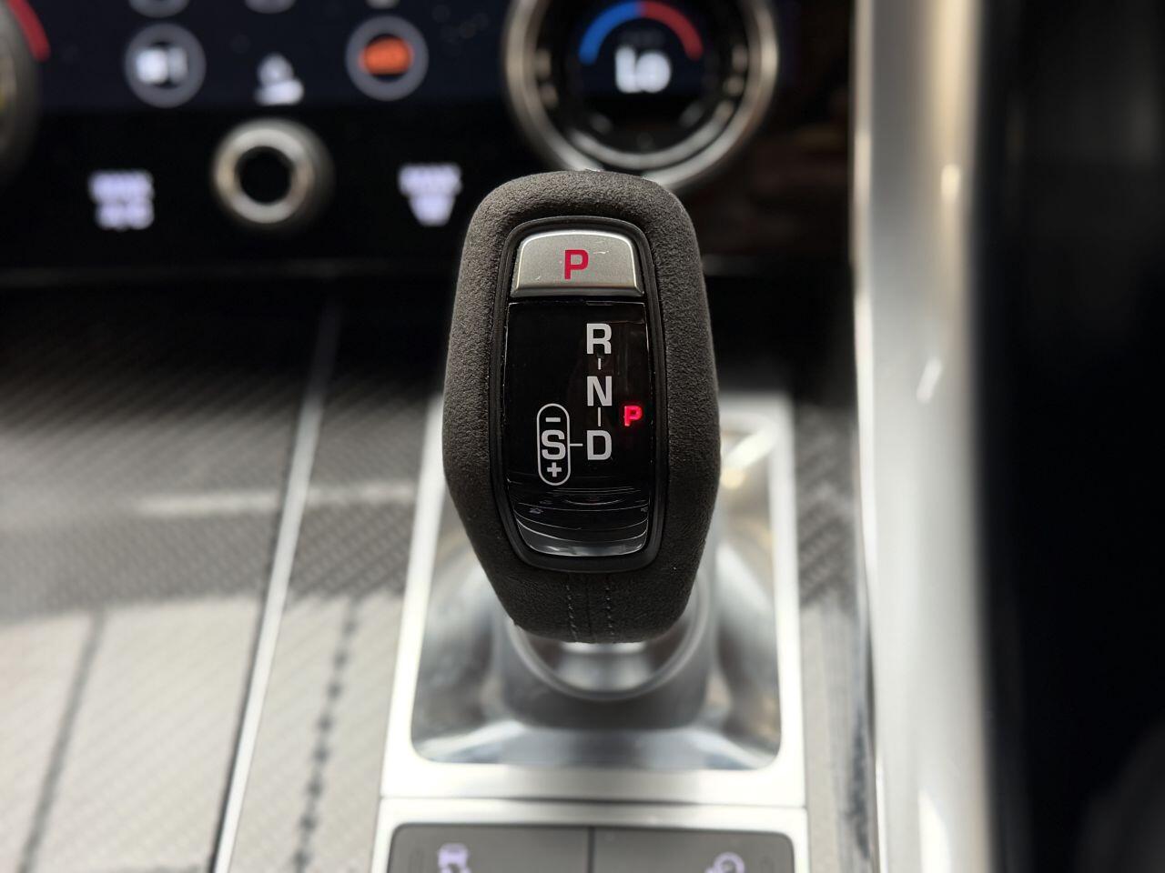 Land Rover Range Rover Sport view 32