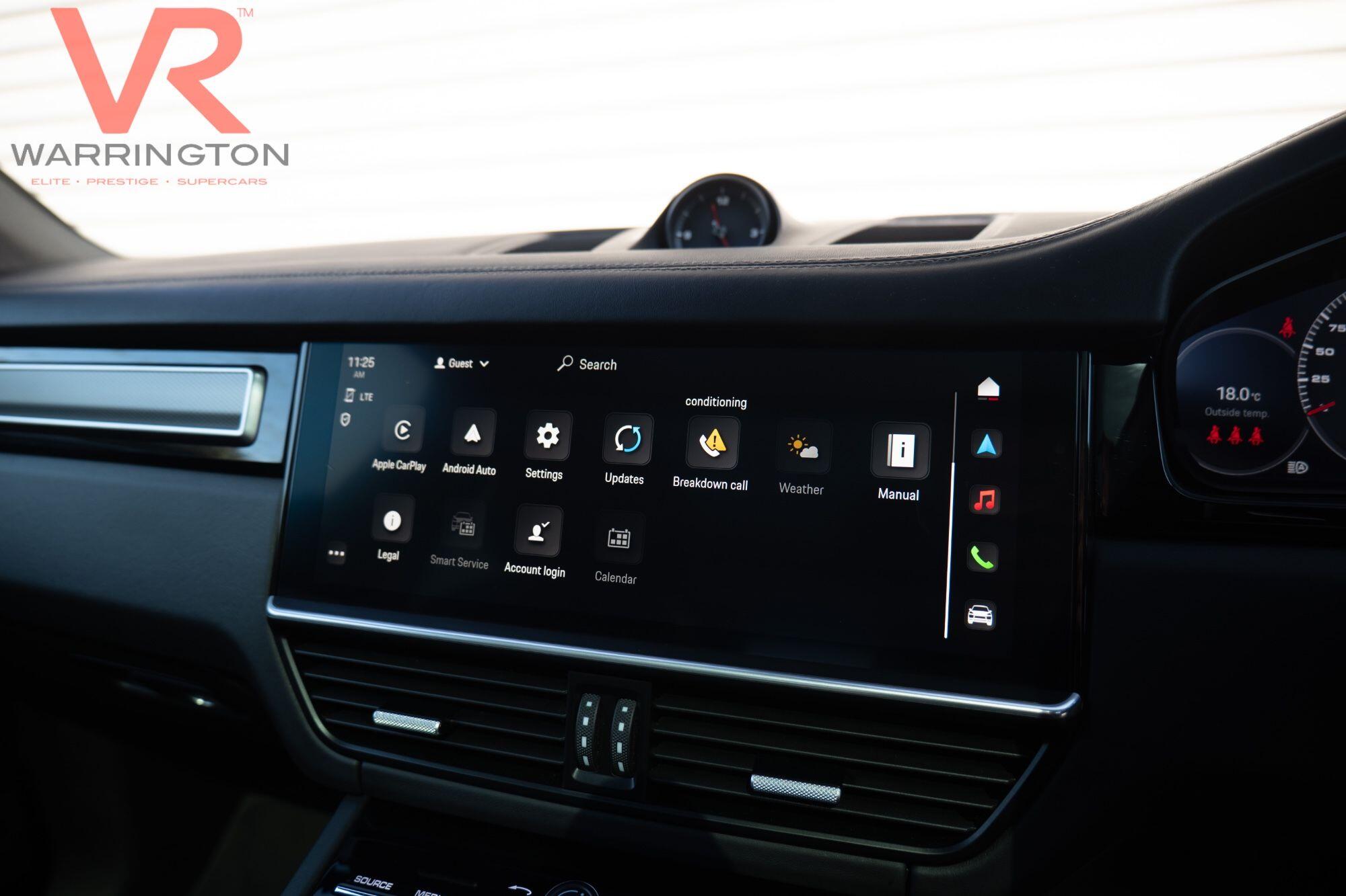Porsche Cayenne view 30