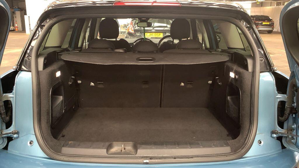 Mini Clubman view 13