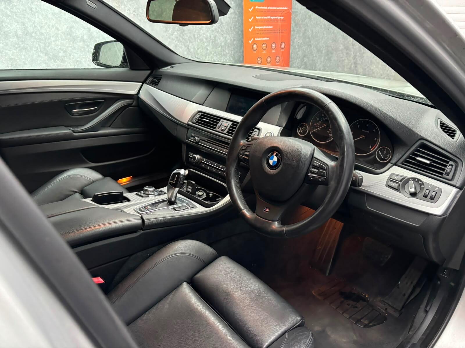 BMW 5 Series view 4