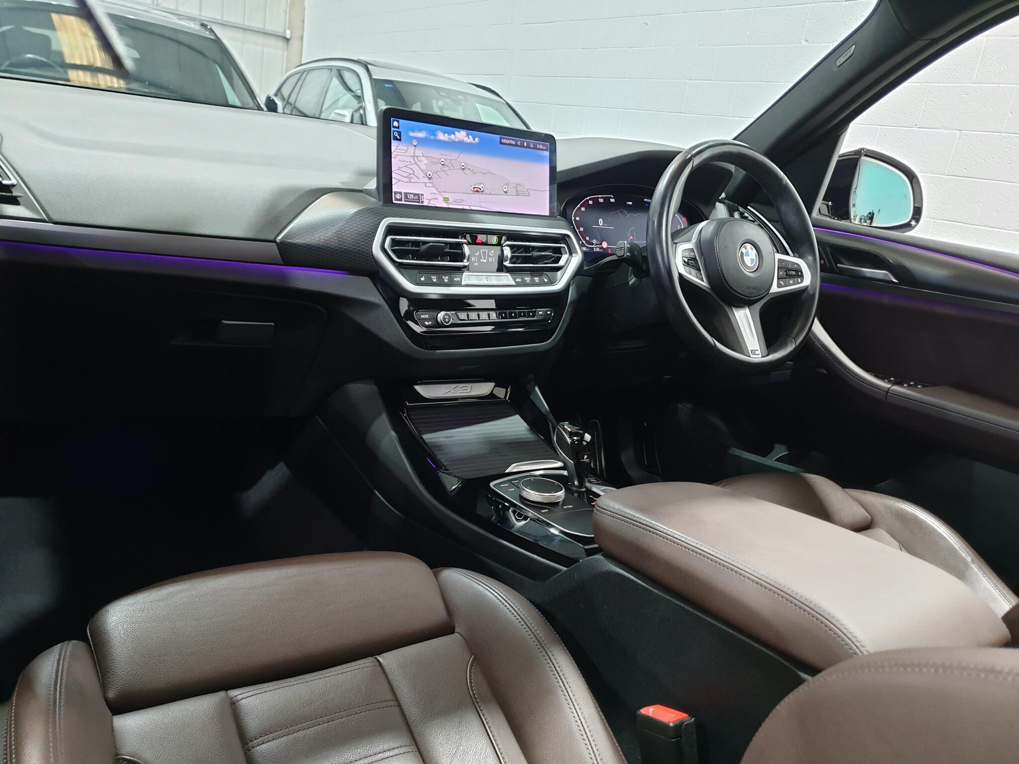 BMW X3 view 56