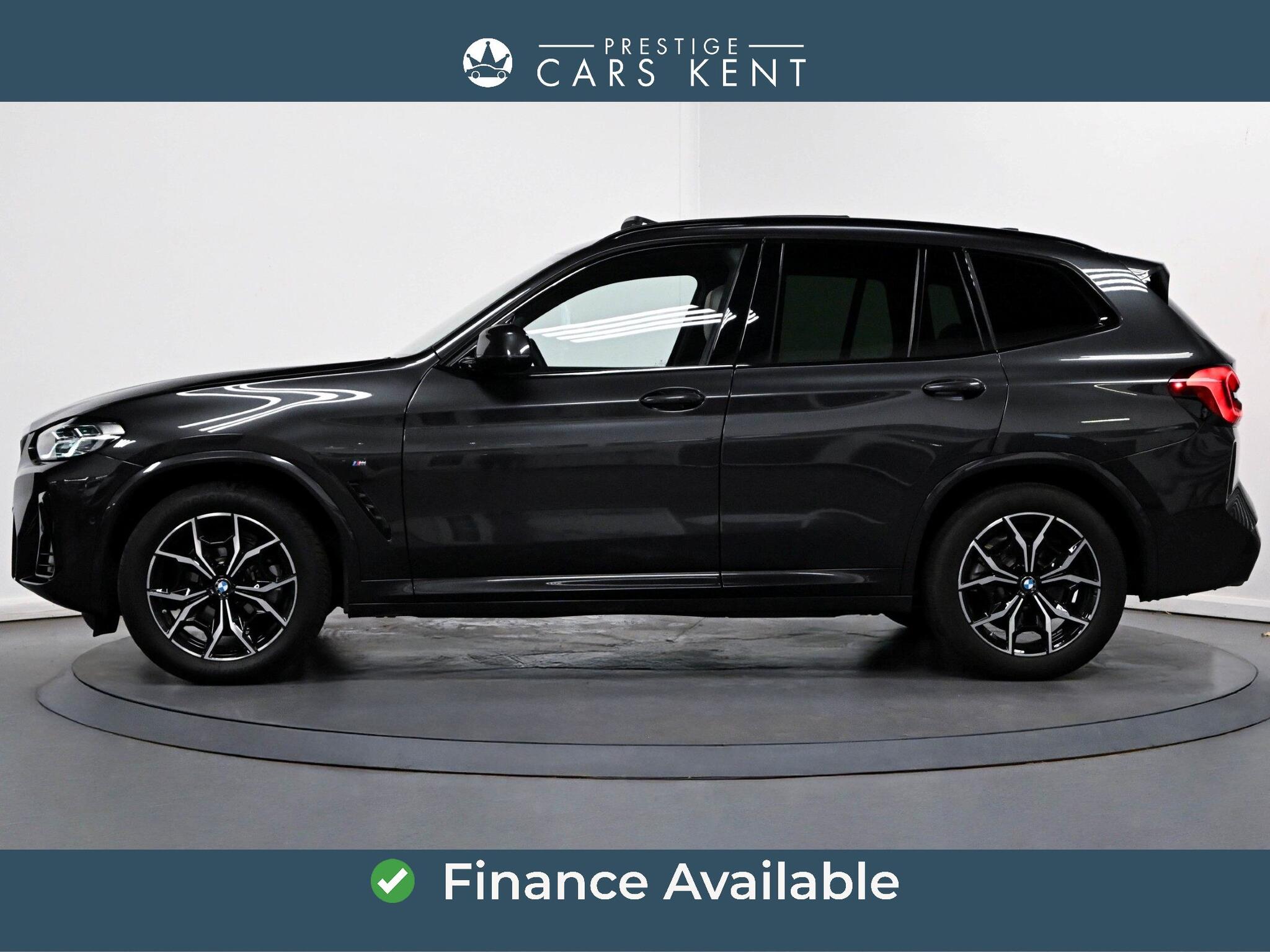 BMW X3 view 4