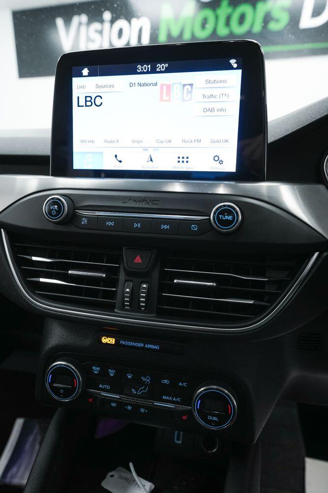 Ford Focus view 24