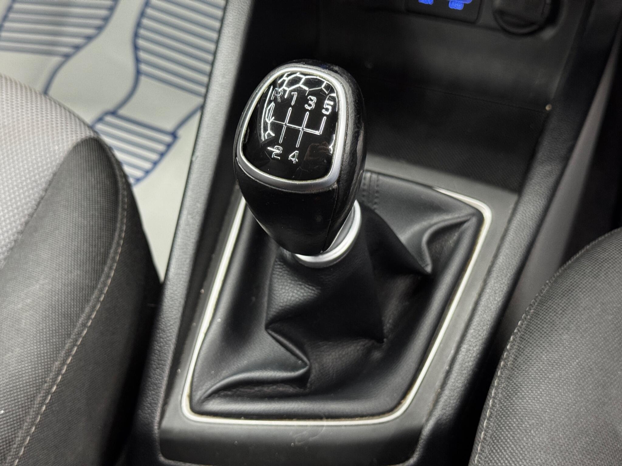 Hyundai I20 view 25
