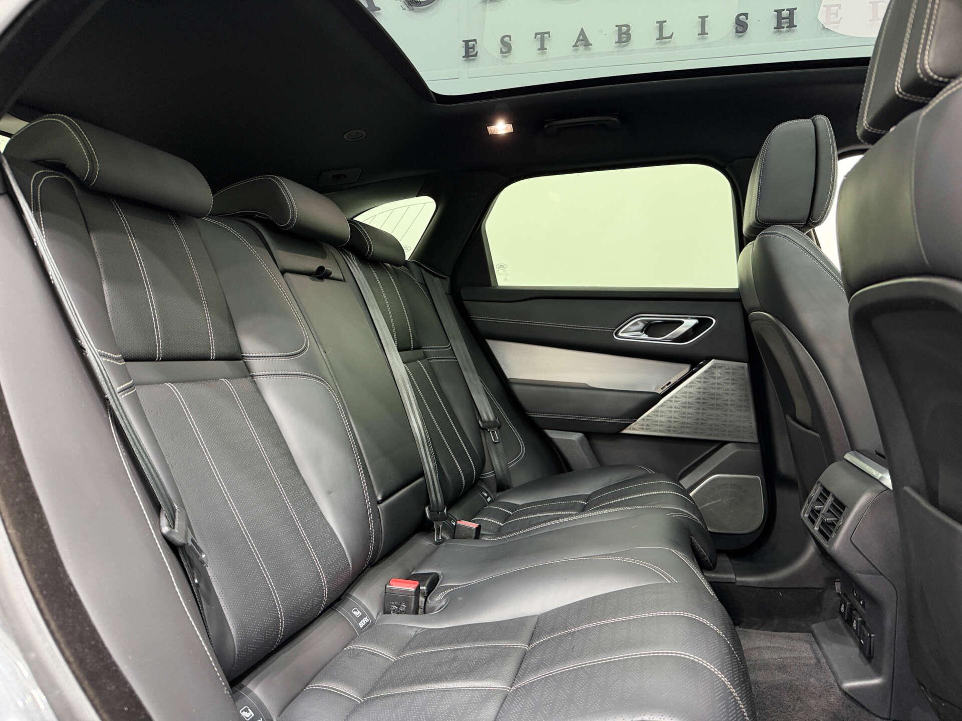 Land Rover Range Rover Velar view 13
