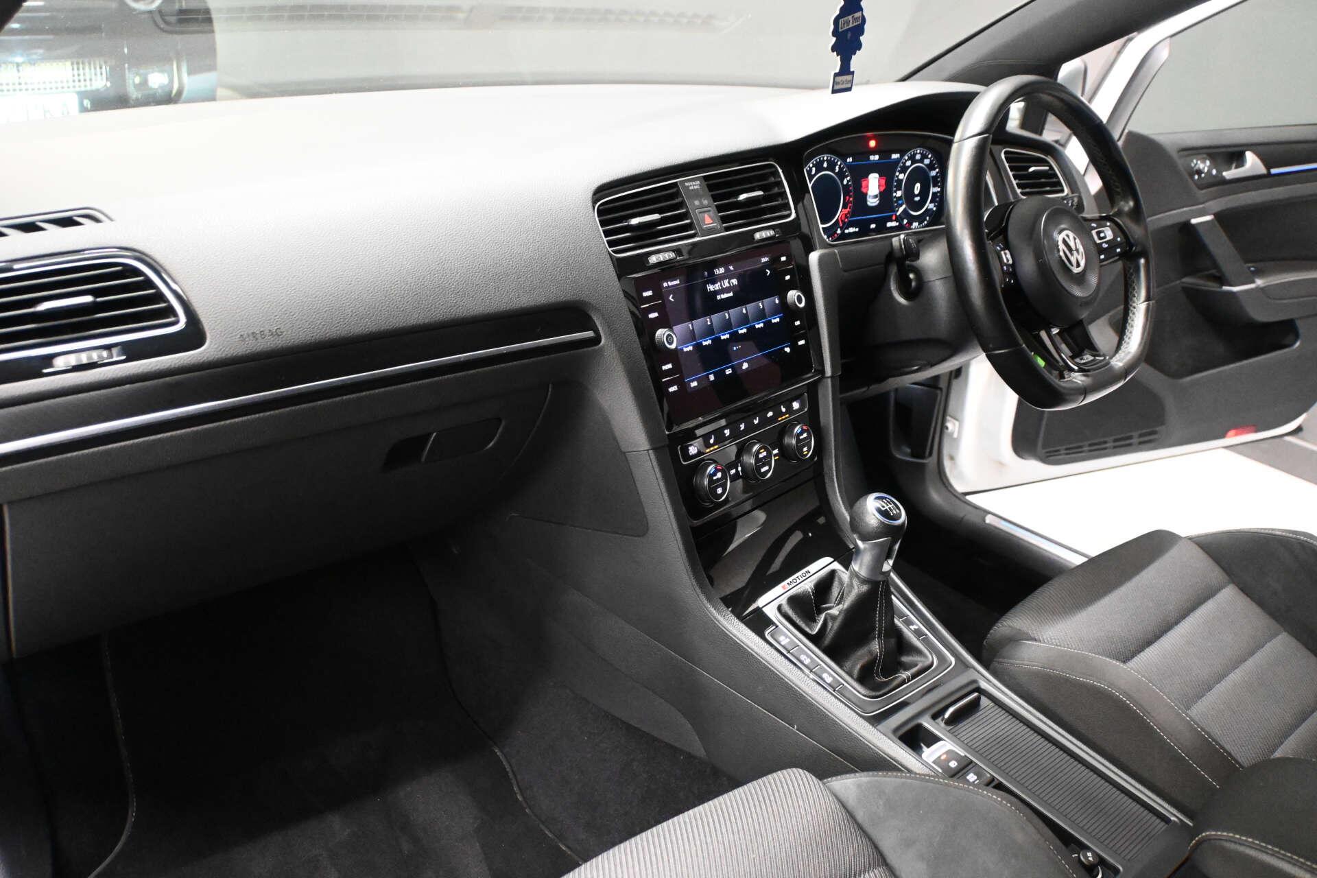 Volkswagen Golf view 7