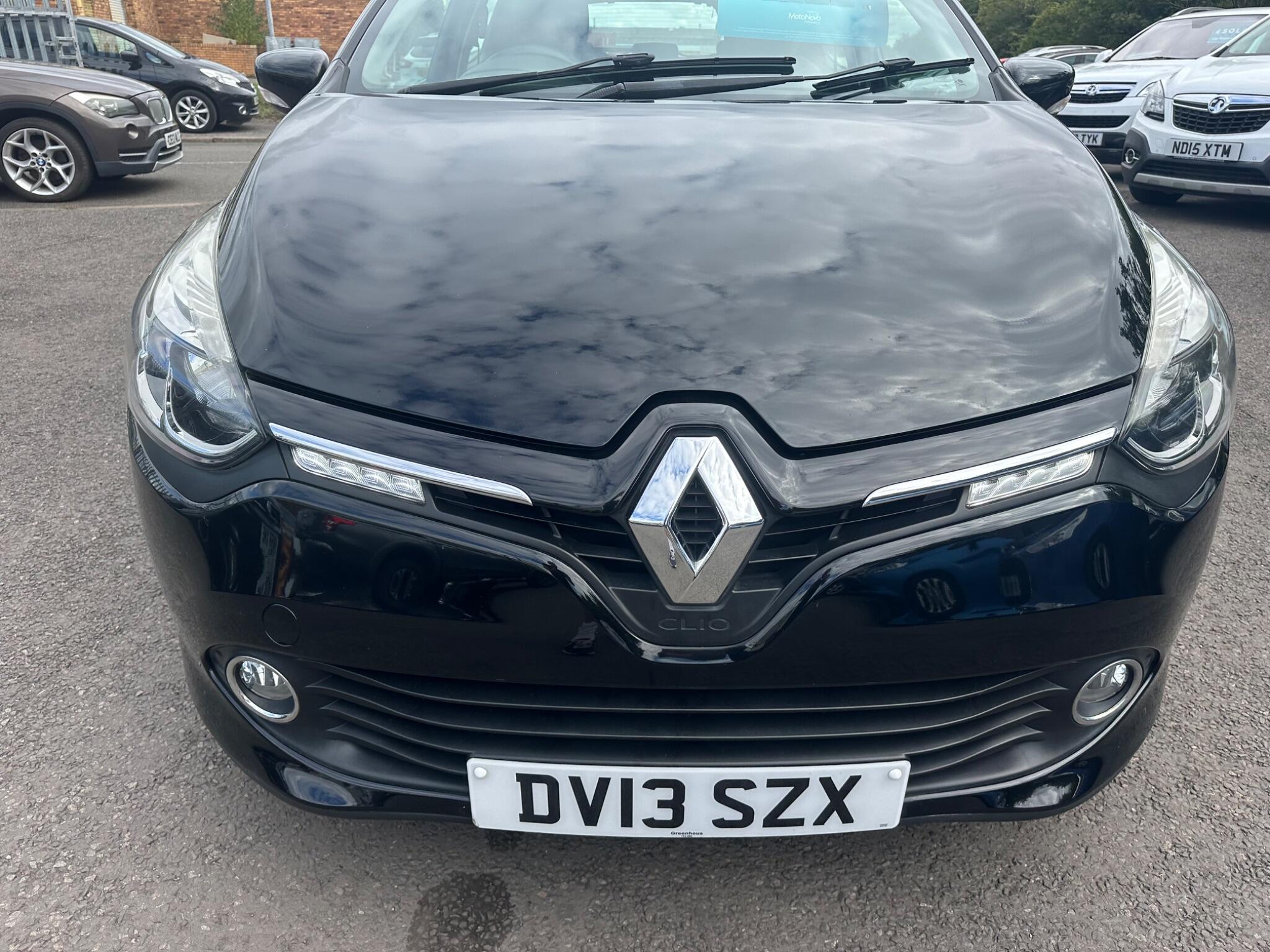 Renault Clio view 10