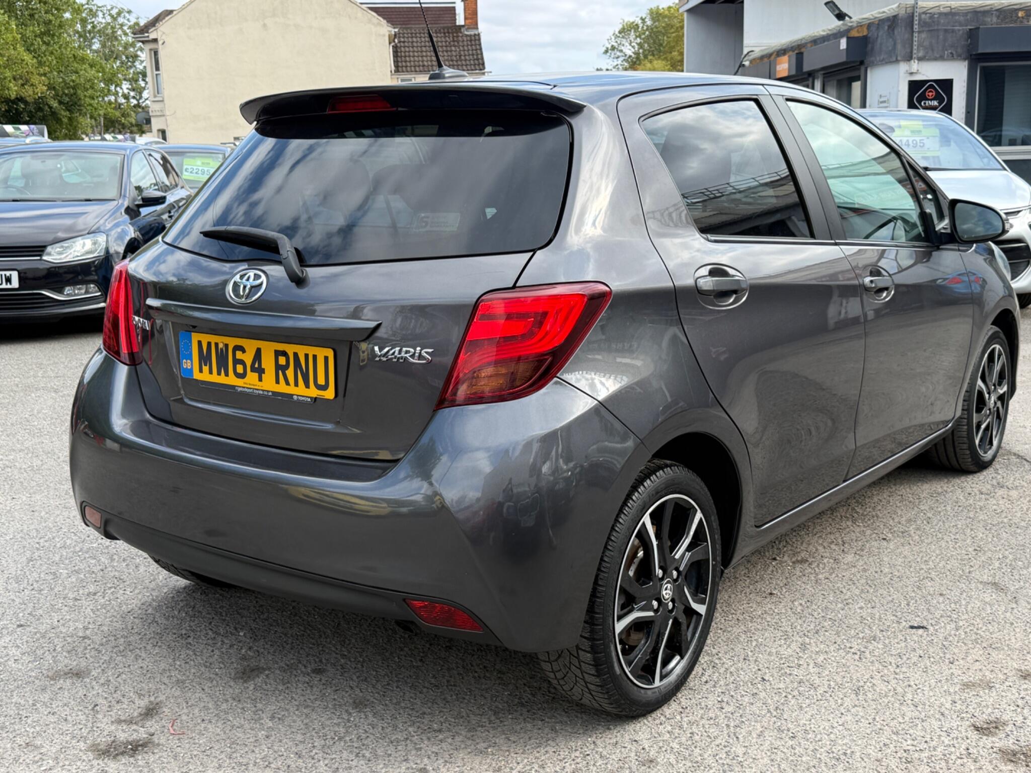 Toyota Yaris - Image 17