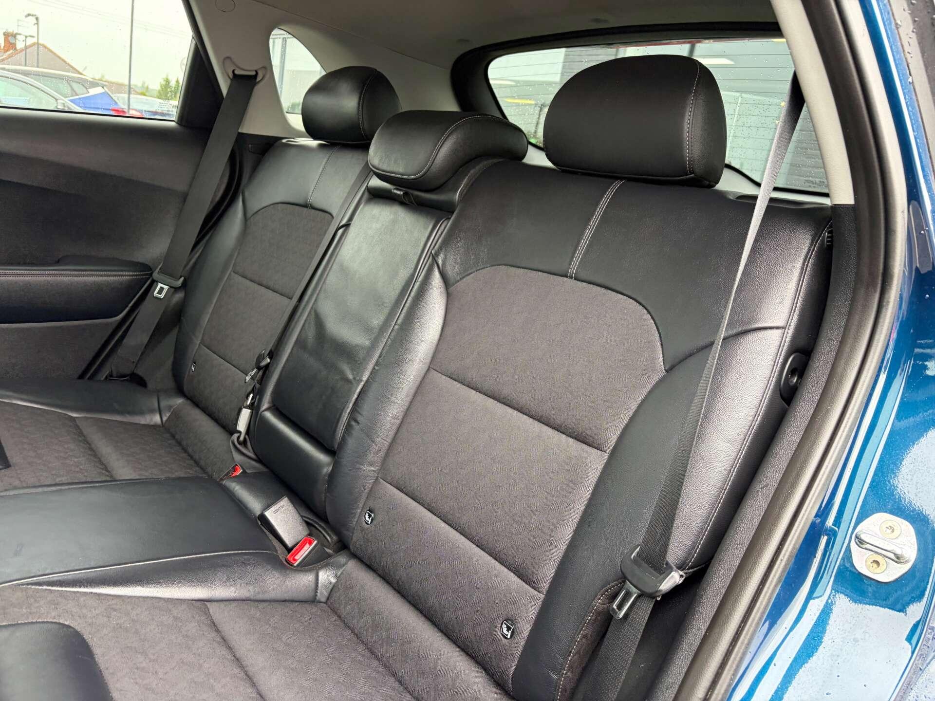 Kia Niro view 23