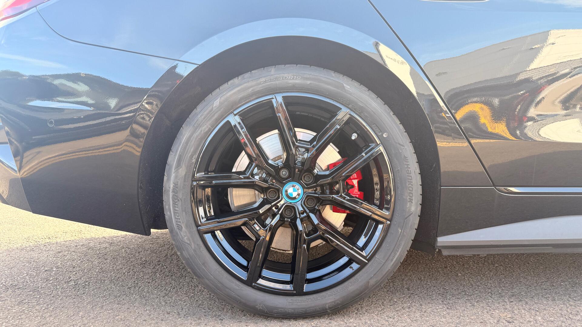 BMW i4 view 14