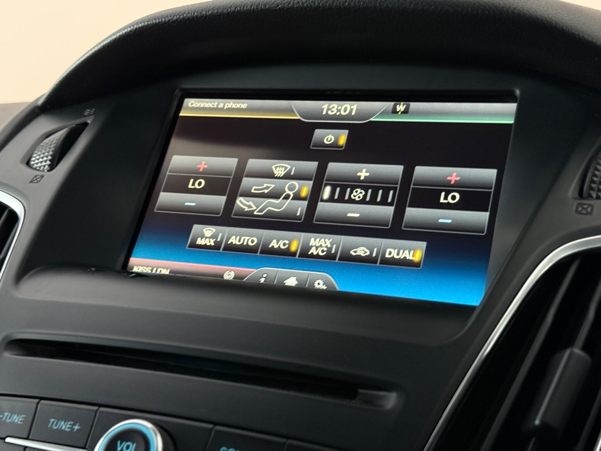 Ford Focus view 21