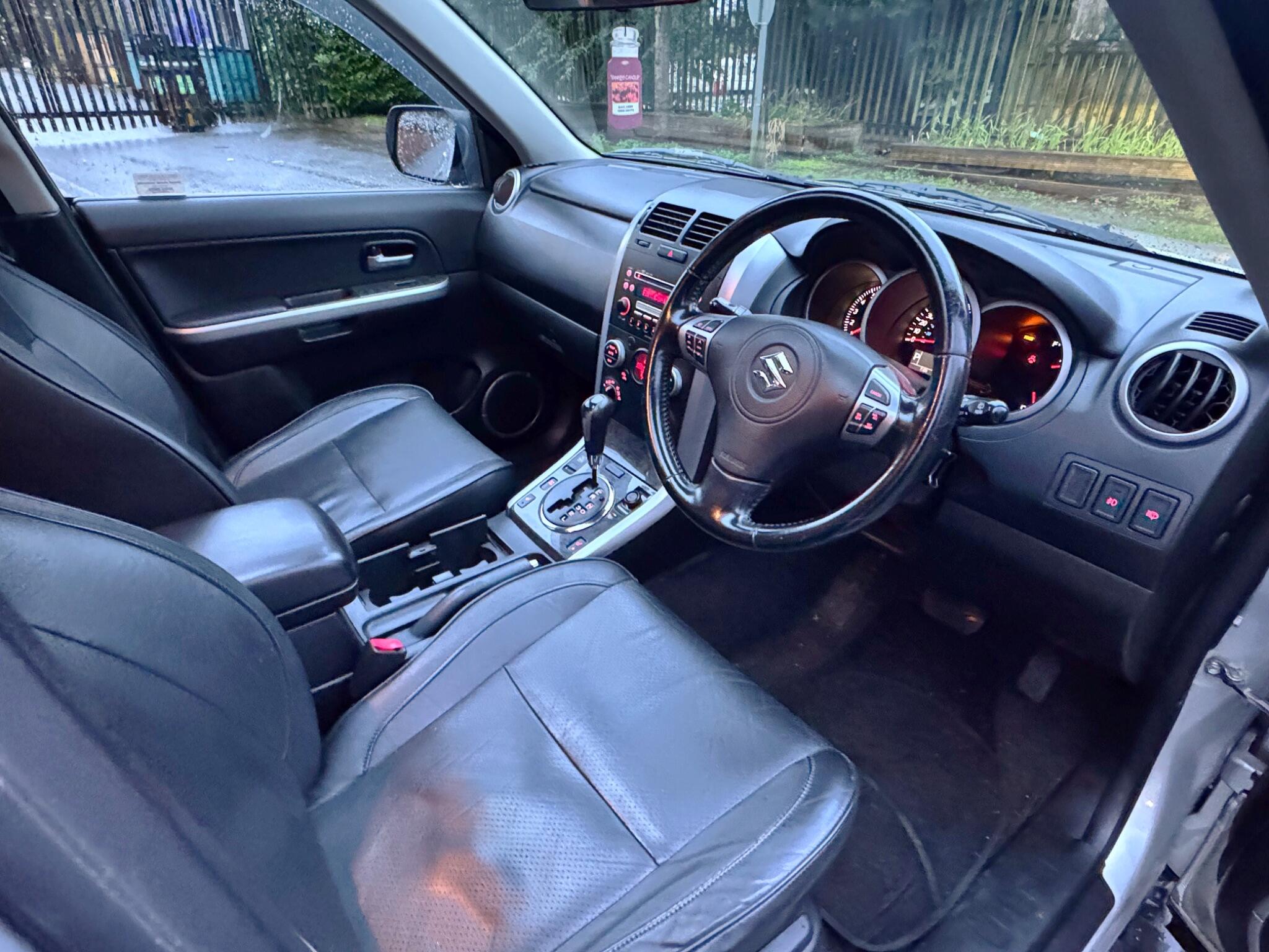 2010 Suzuki Grand Vitara 2.4 VVT SZ5 Auto 4WD Euro 4 5dr image 53