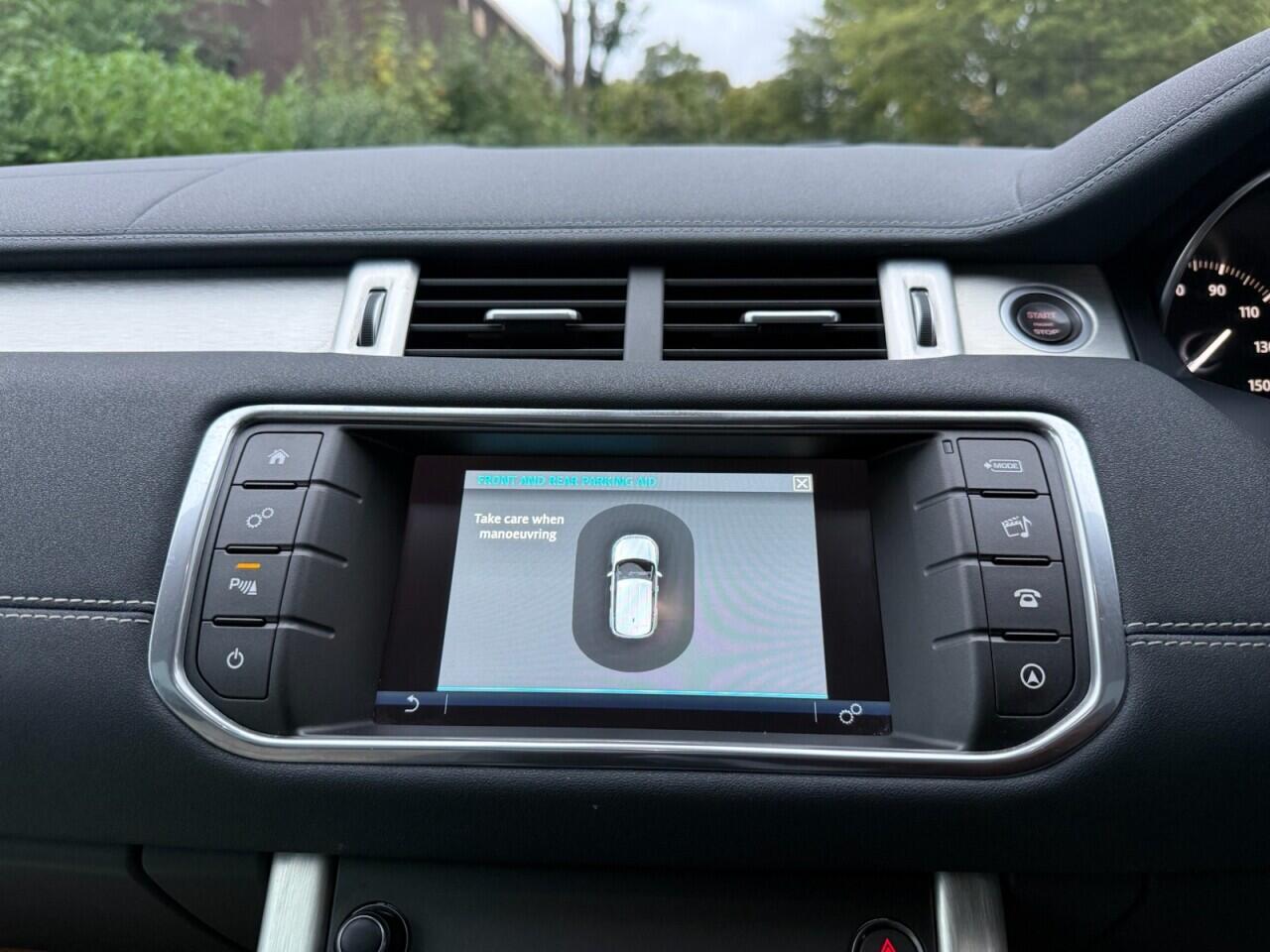Land Rover Range Rover Evoque view 21