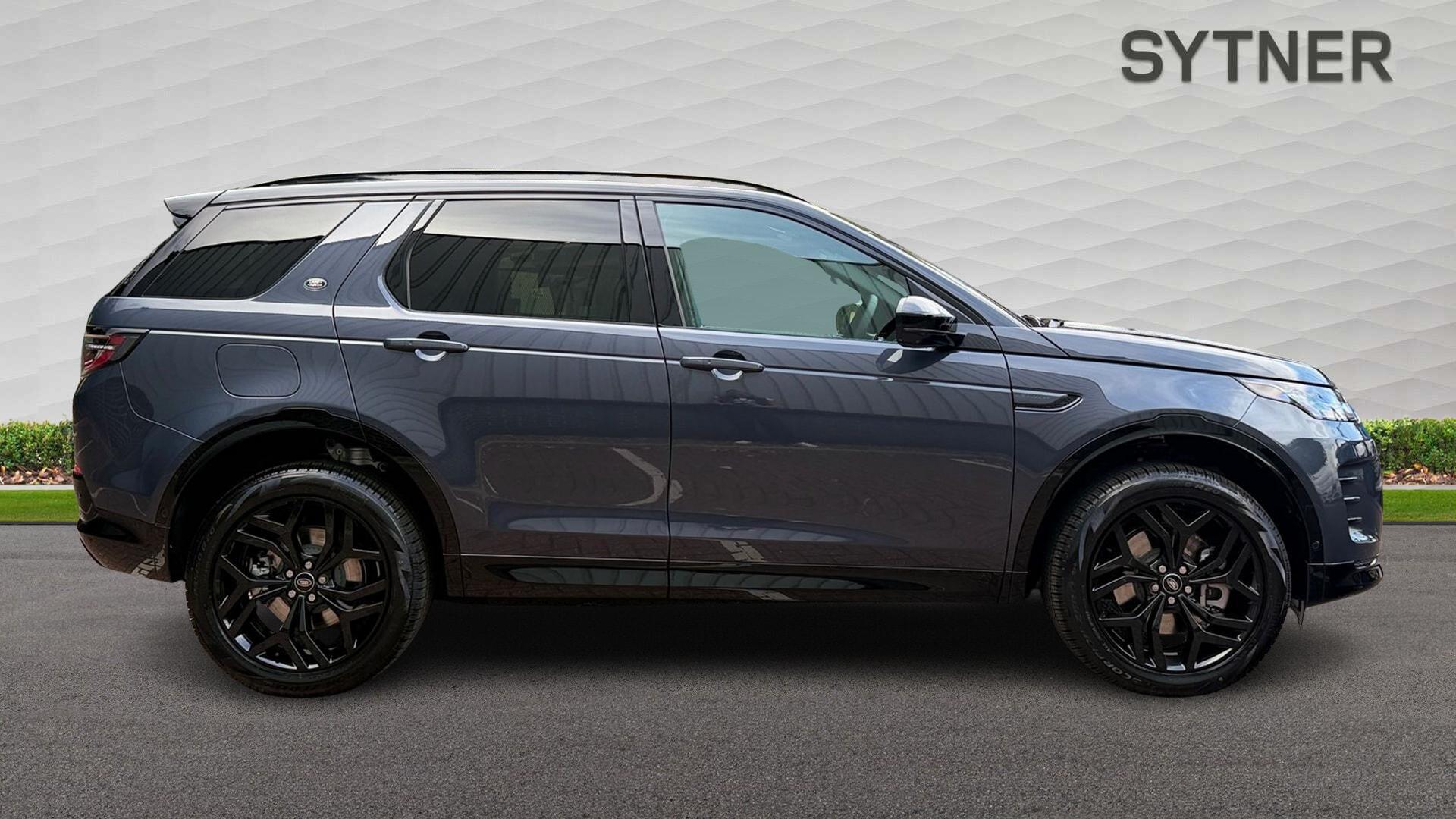 Land Rover Discovery Sport view 5