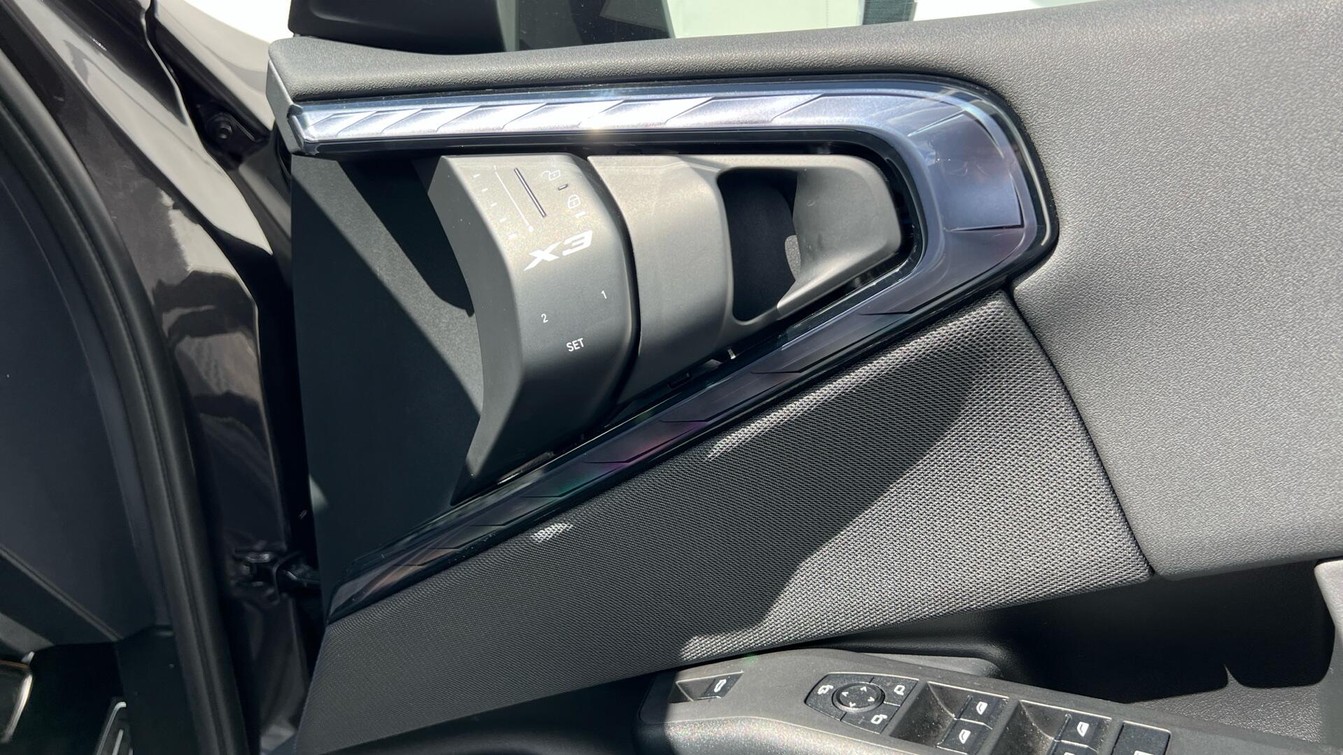 BMW X3 view 20