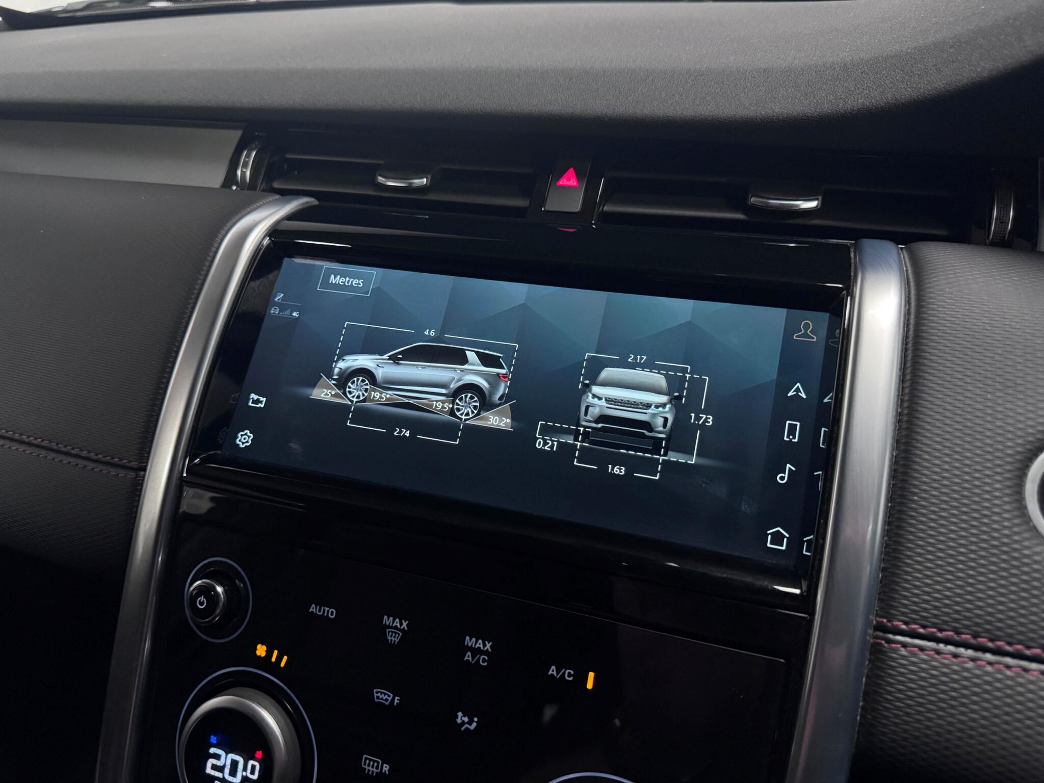 Land Rover Discovery Sport view 50