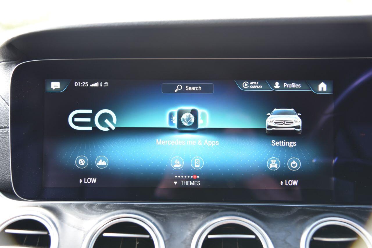 Mercedes-Benz E Class view 49