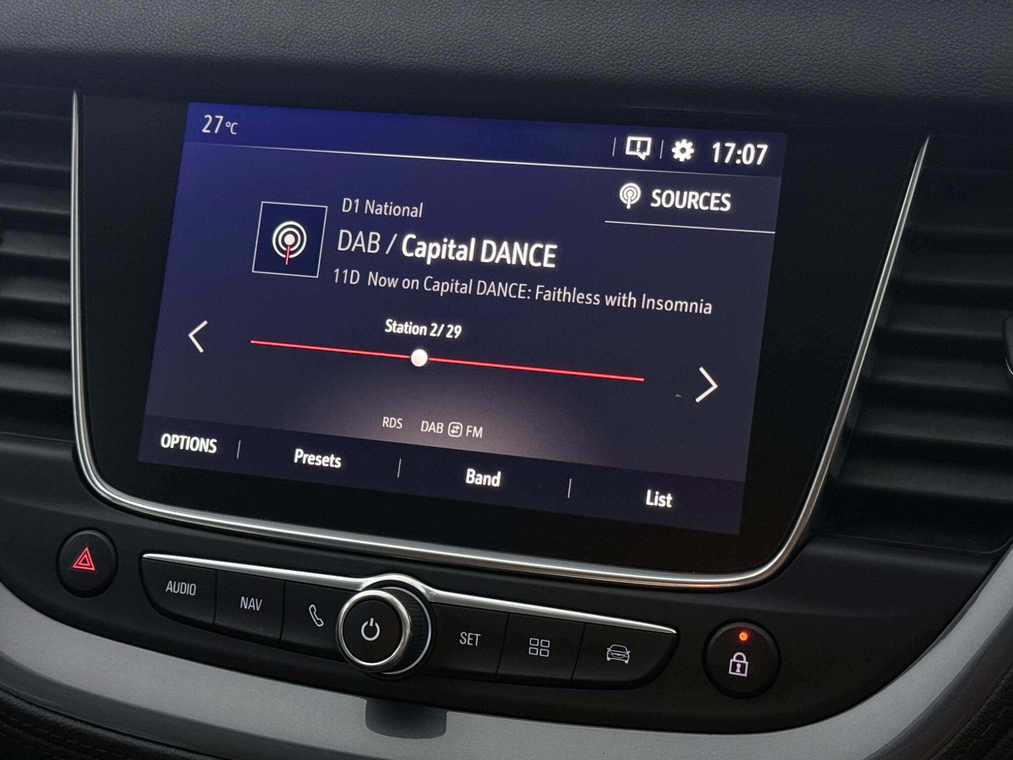 Vauxhall Grandland X view 22