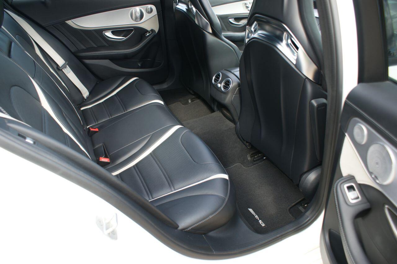 Mercedes-Benz C Class view 42