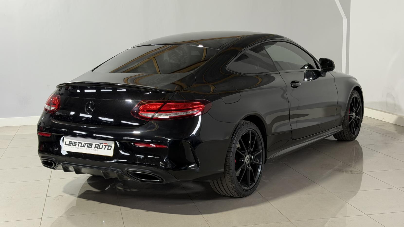 Mercedes-Benz C Class view 15