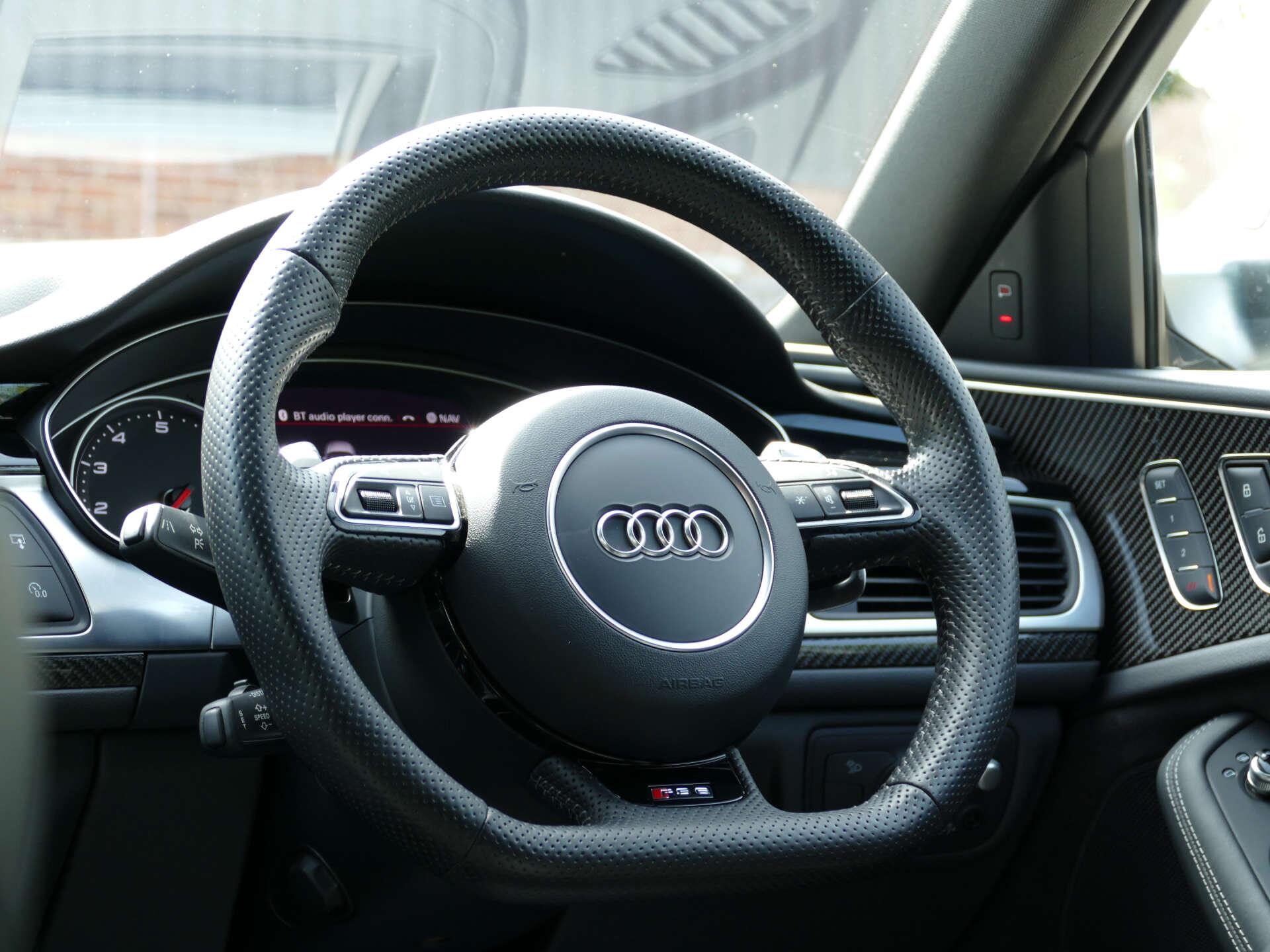 Audi RS6 Avant view 31