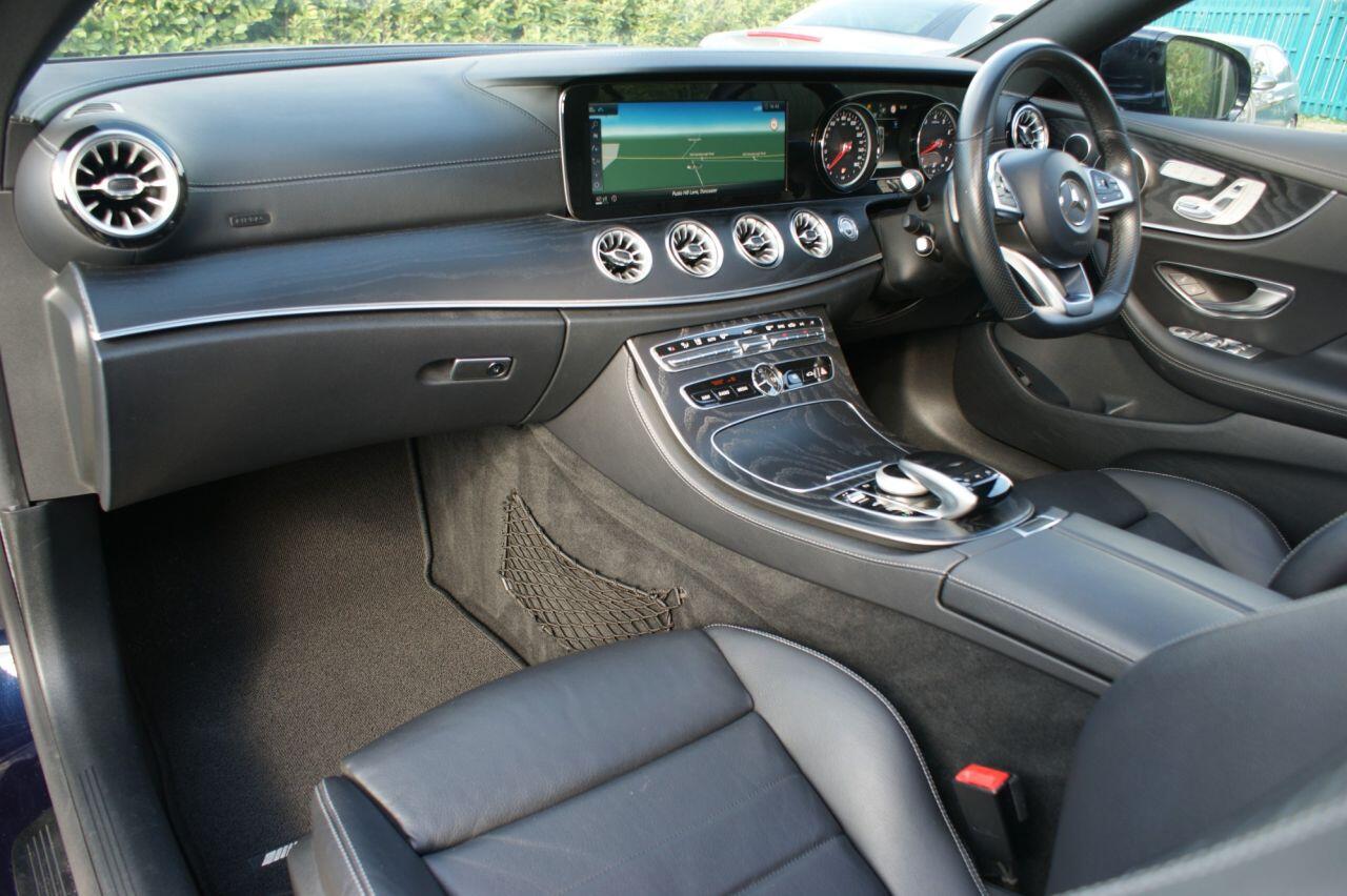 Mercedes-Benz E Class view 29