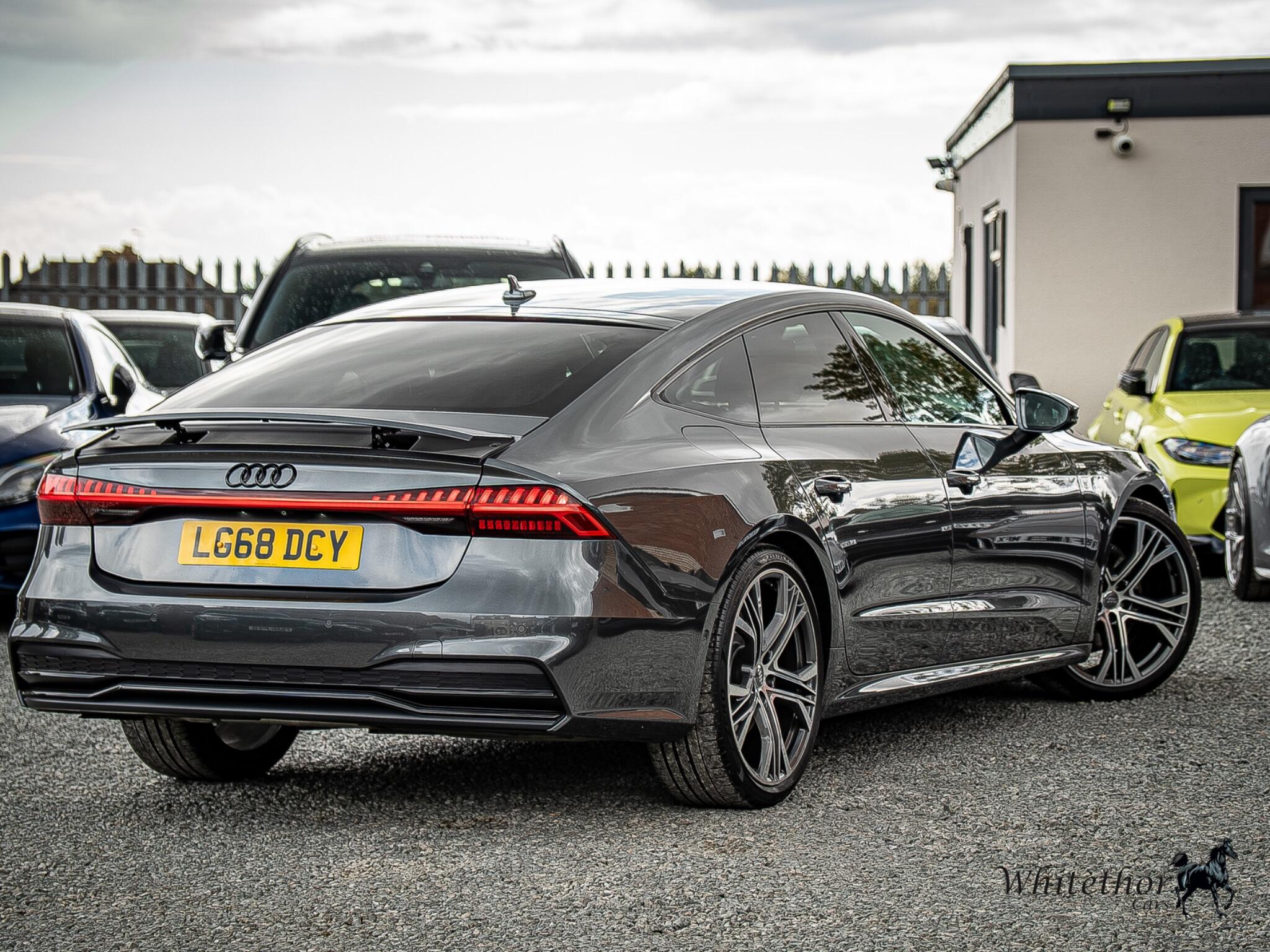Audi A7 view 6