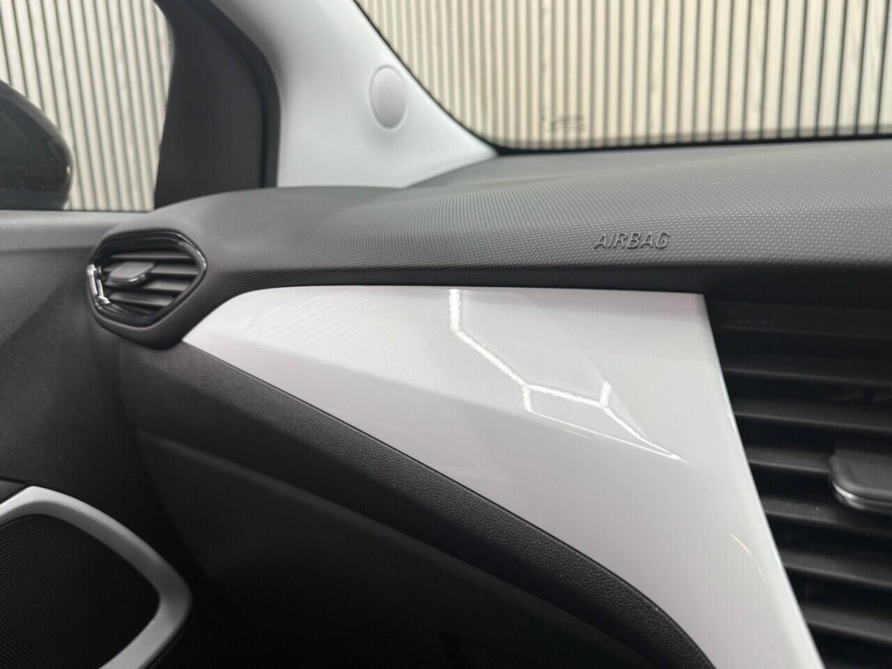 Vauxhall Crossland X view 19