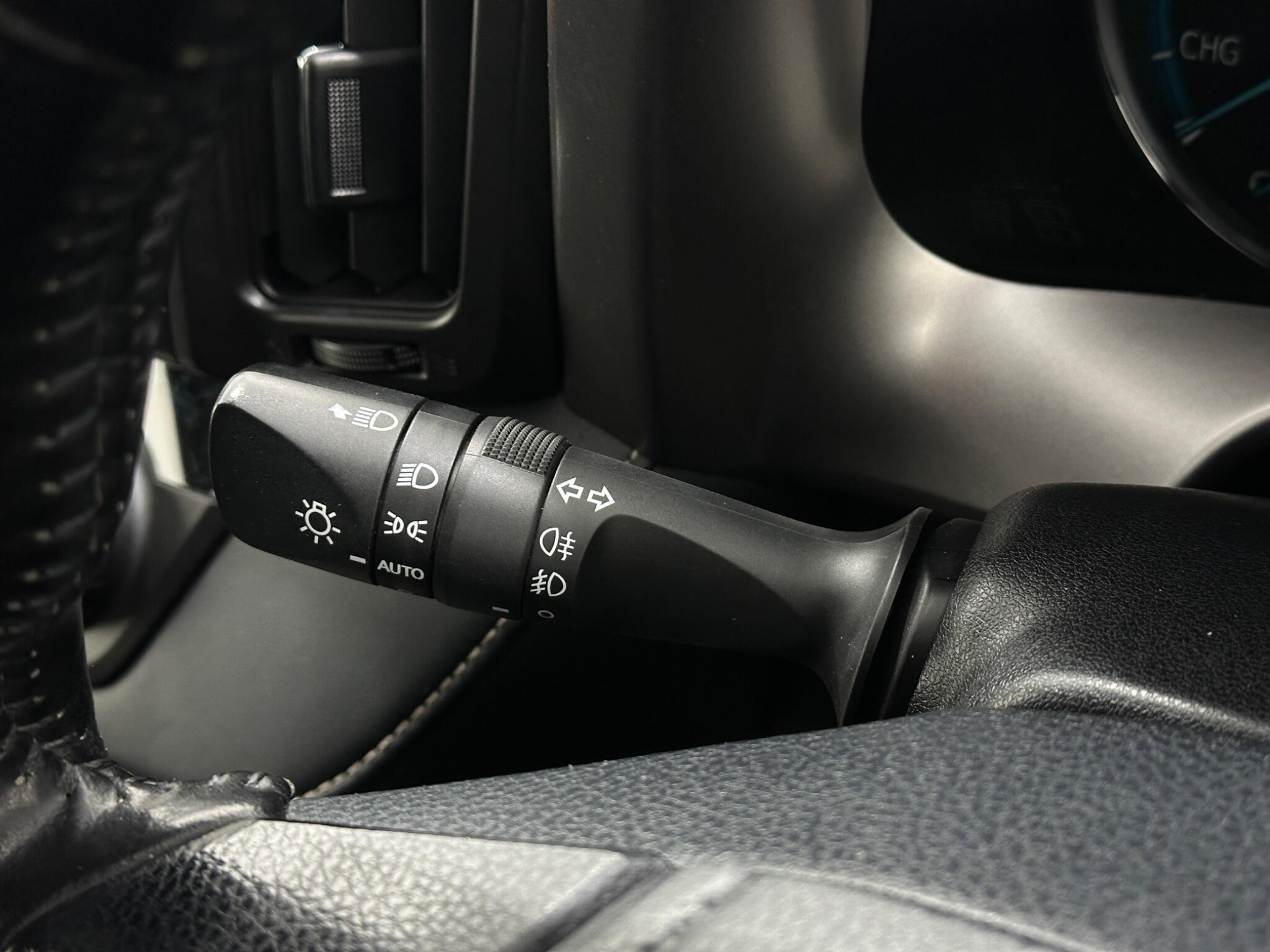 Toyota Rav4 view 14
