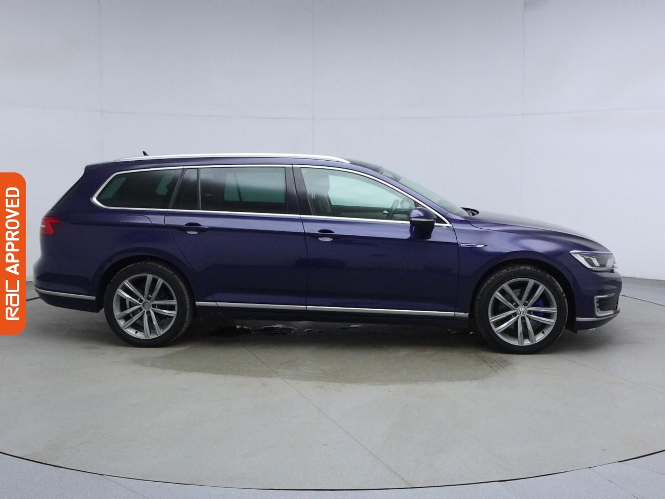 Volkswagen Passat view 7