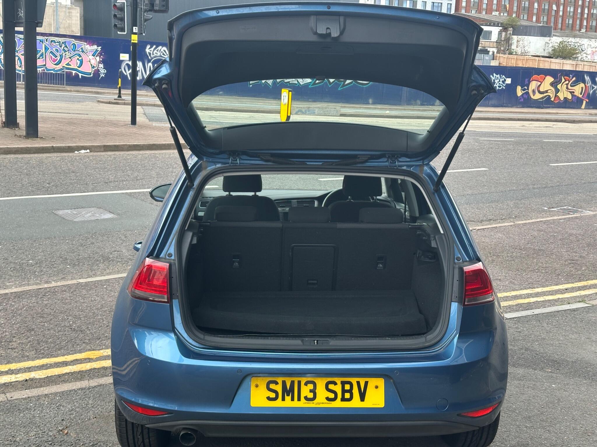 Volkswagen Golf view 15
