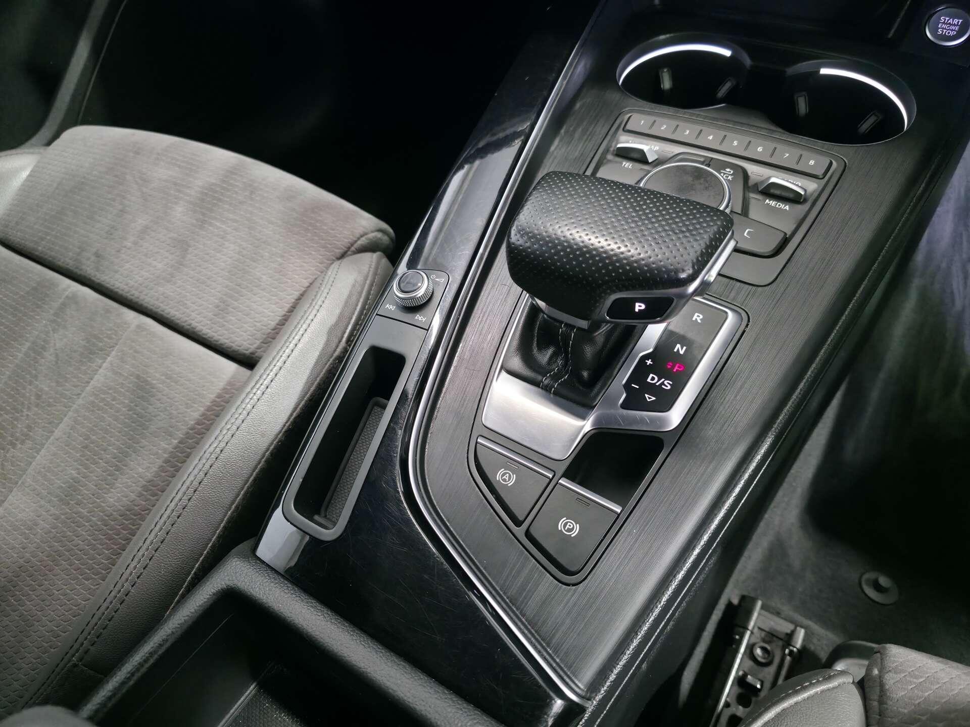 Audi A4 view 45