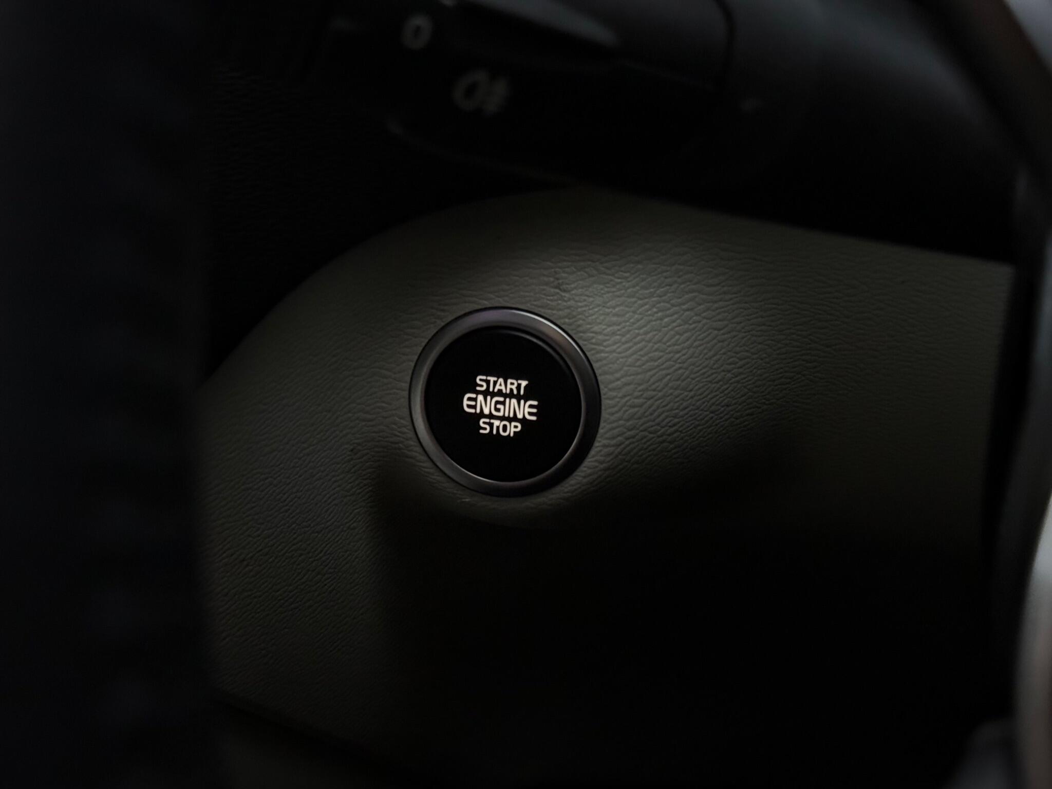 Volvo XC40 view 16