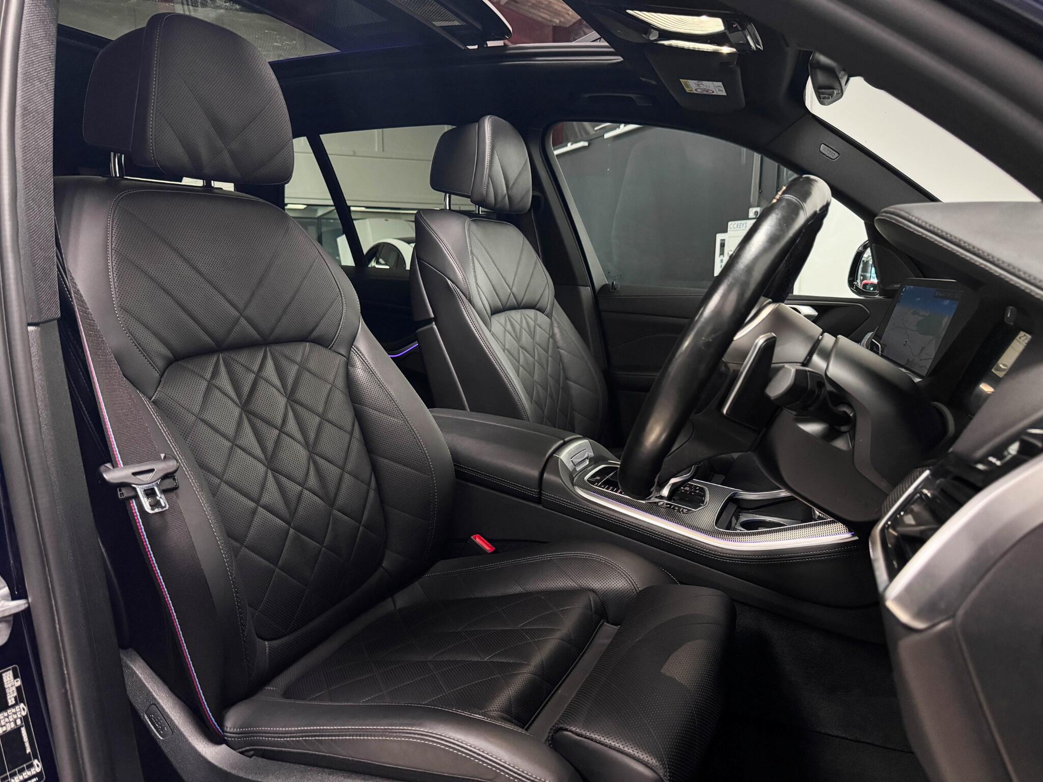 BMW X5 view 28