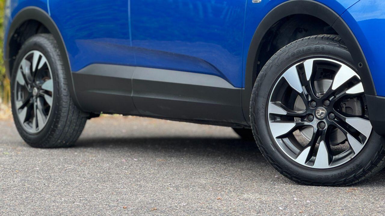 Vauxhall Grandland X view 7