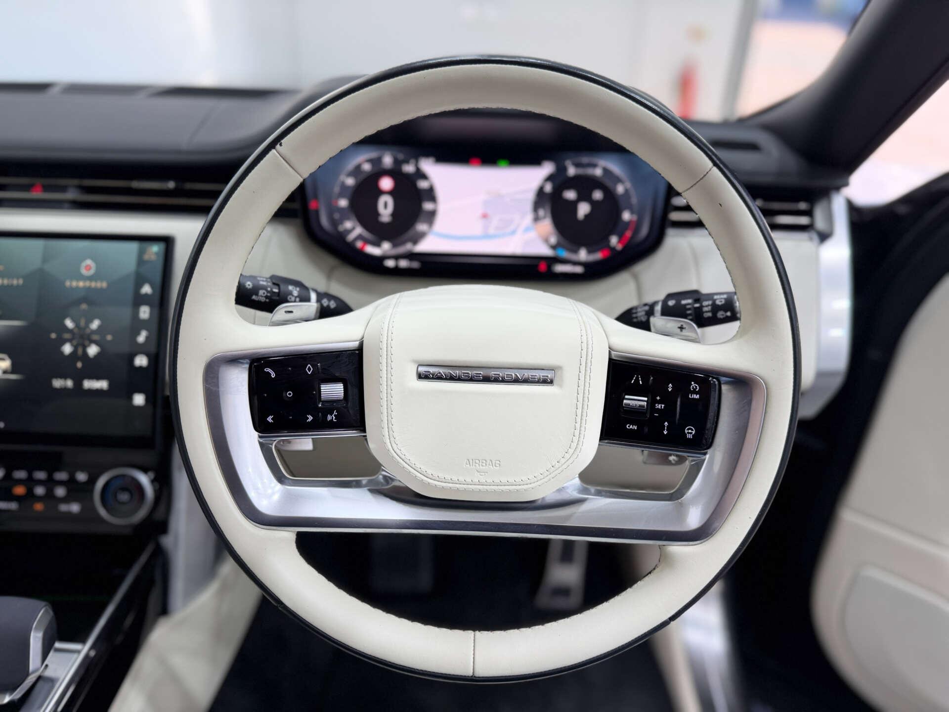 Land Rover Range Rover view 23