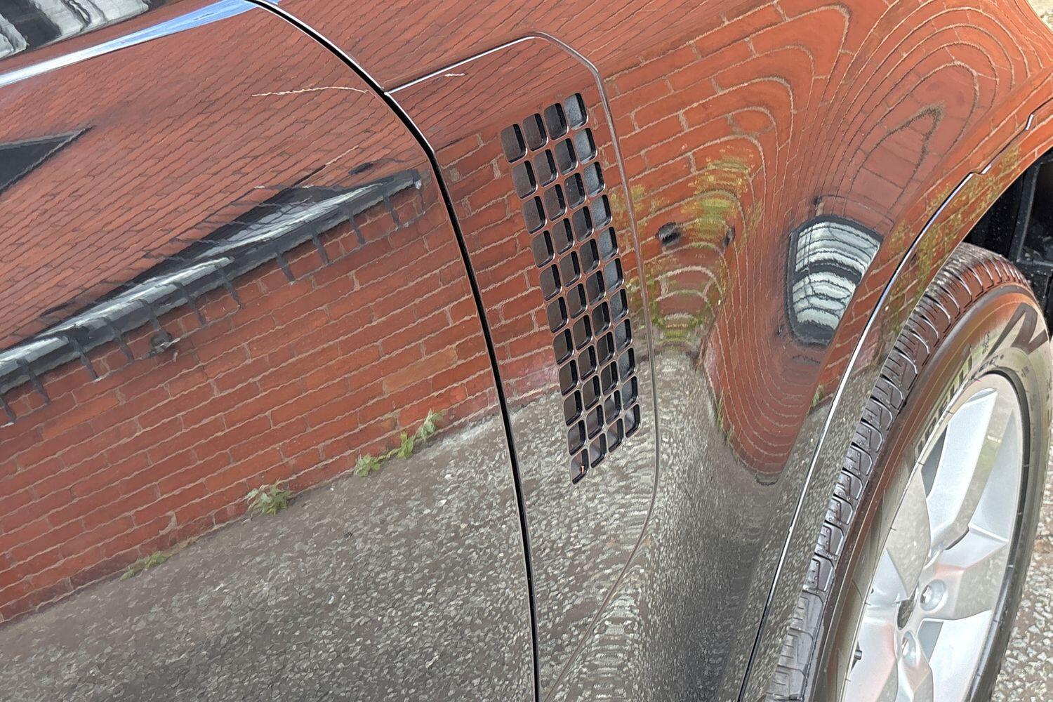 Land Rover Defender view 16