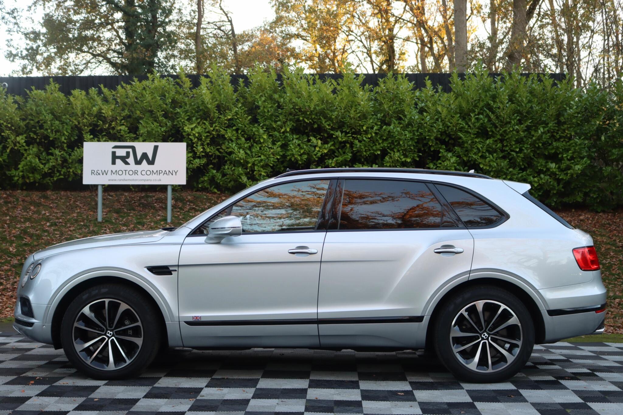 Bentley Bentayga view 29