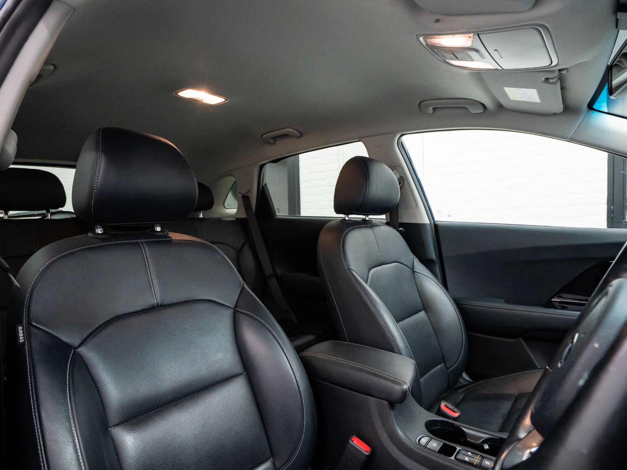 Kia Niro view 6