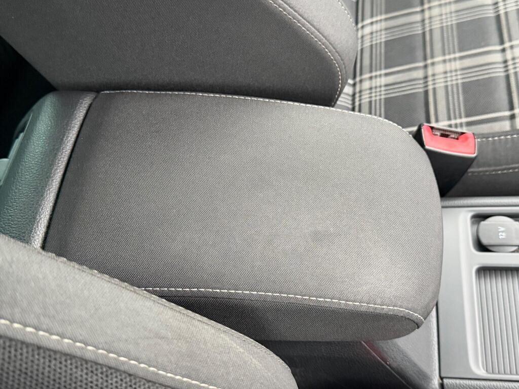 Volkswagen Golf view 41