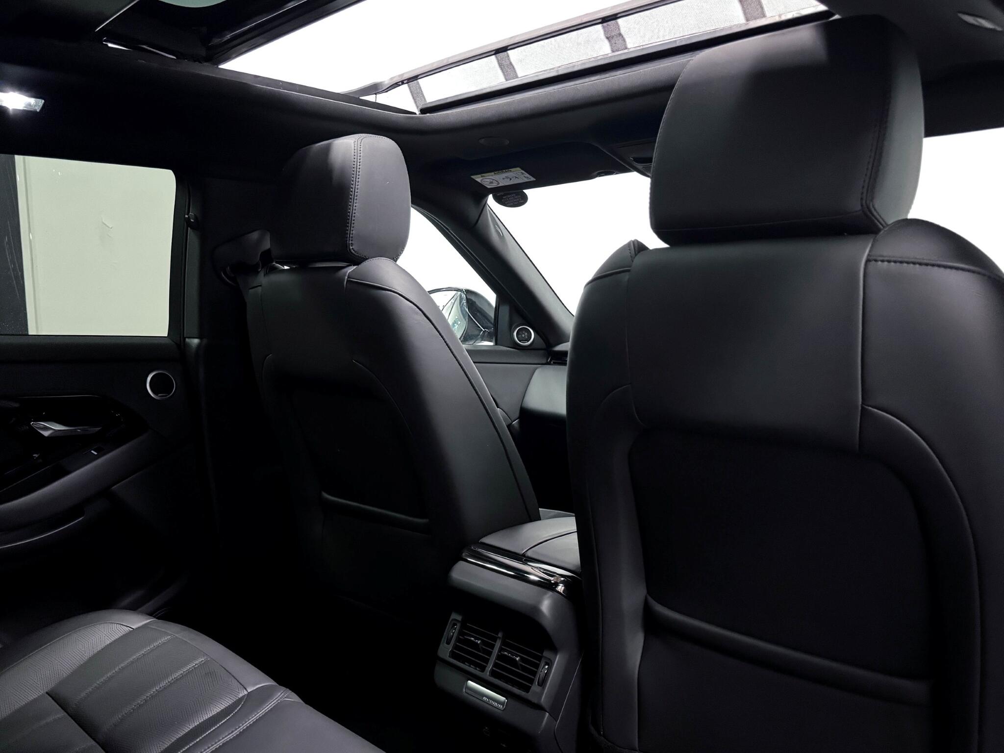 Land Rover Range Rover Evoque view 11