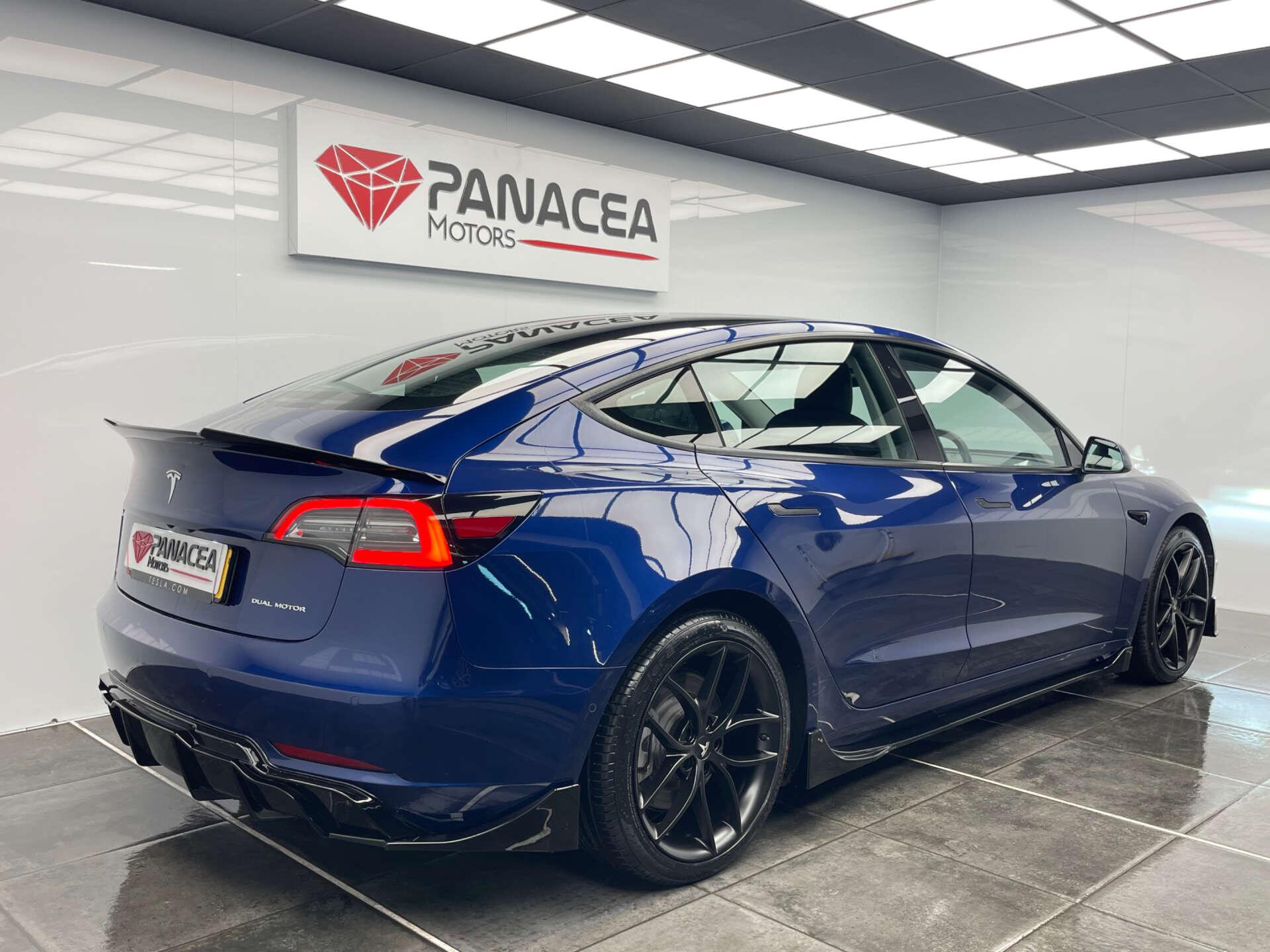 Tesla Model 3 view 3