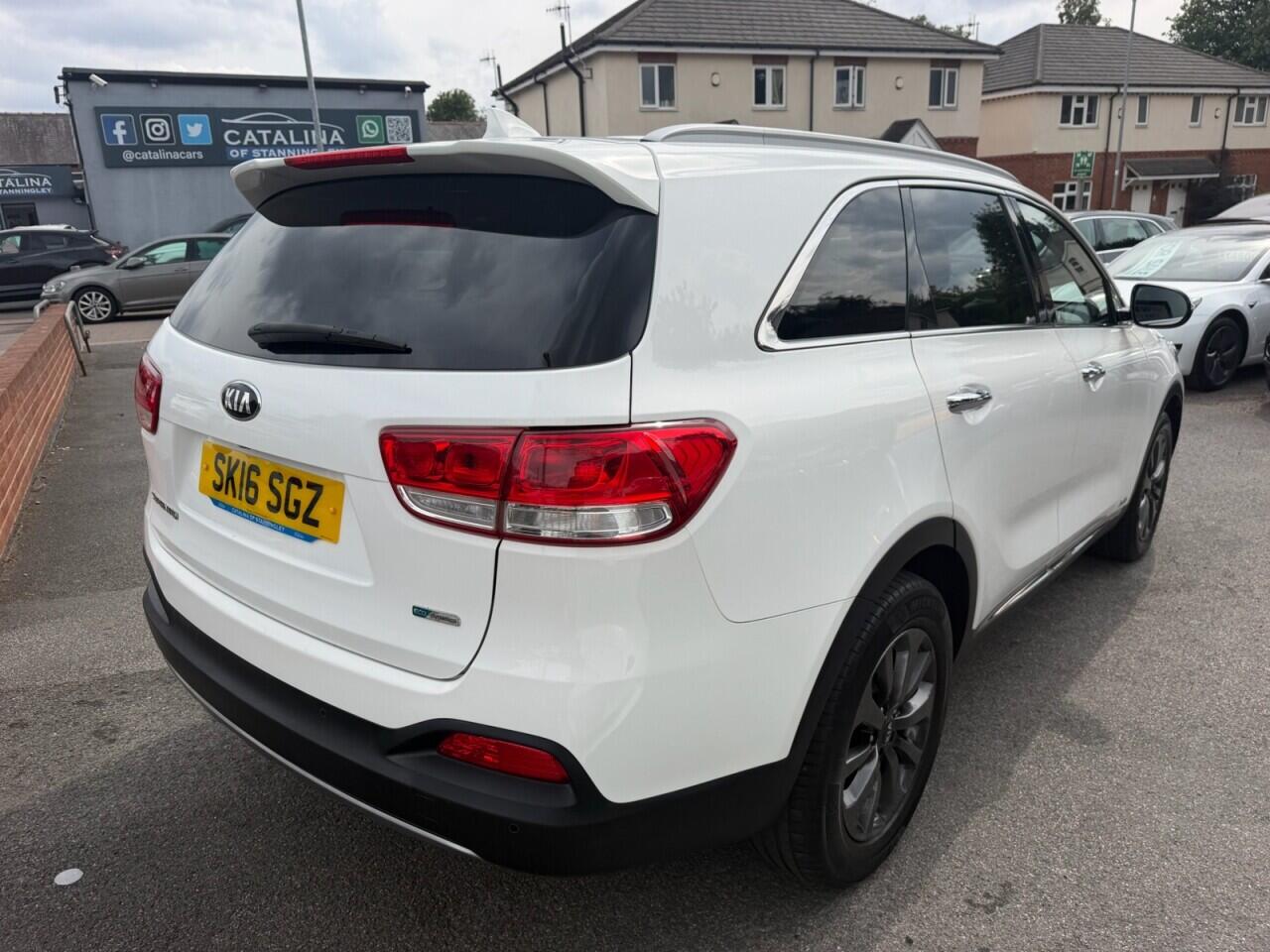 Kia Sorento view 9