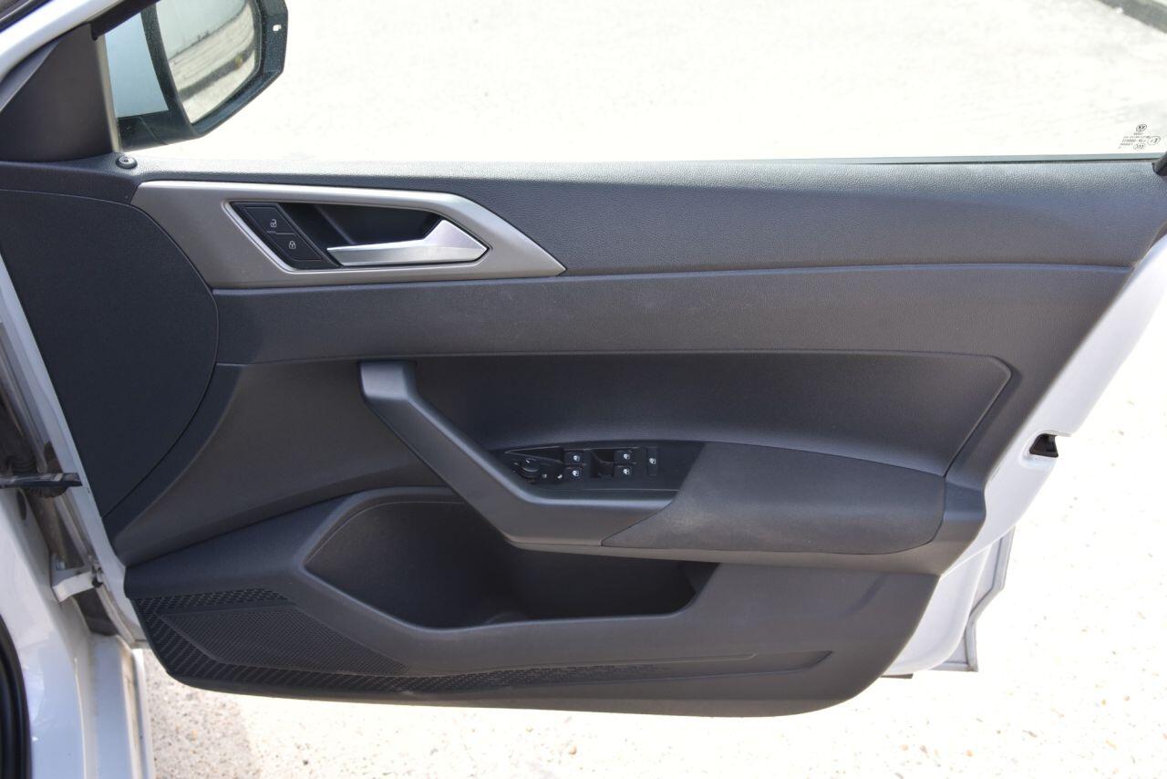 Volkswagen Polo view 51