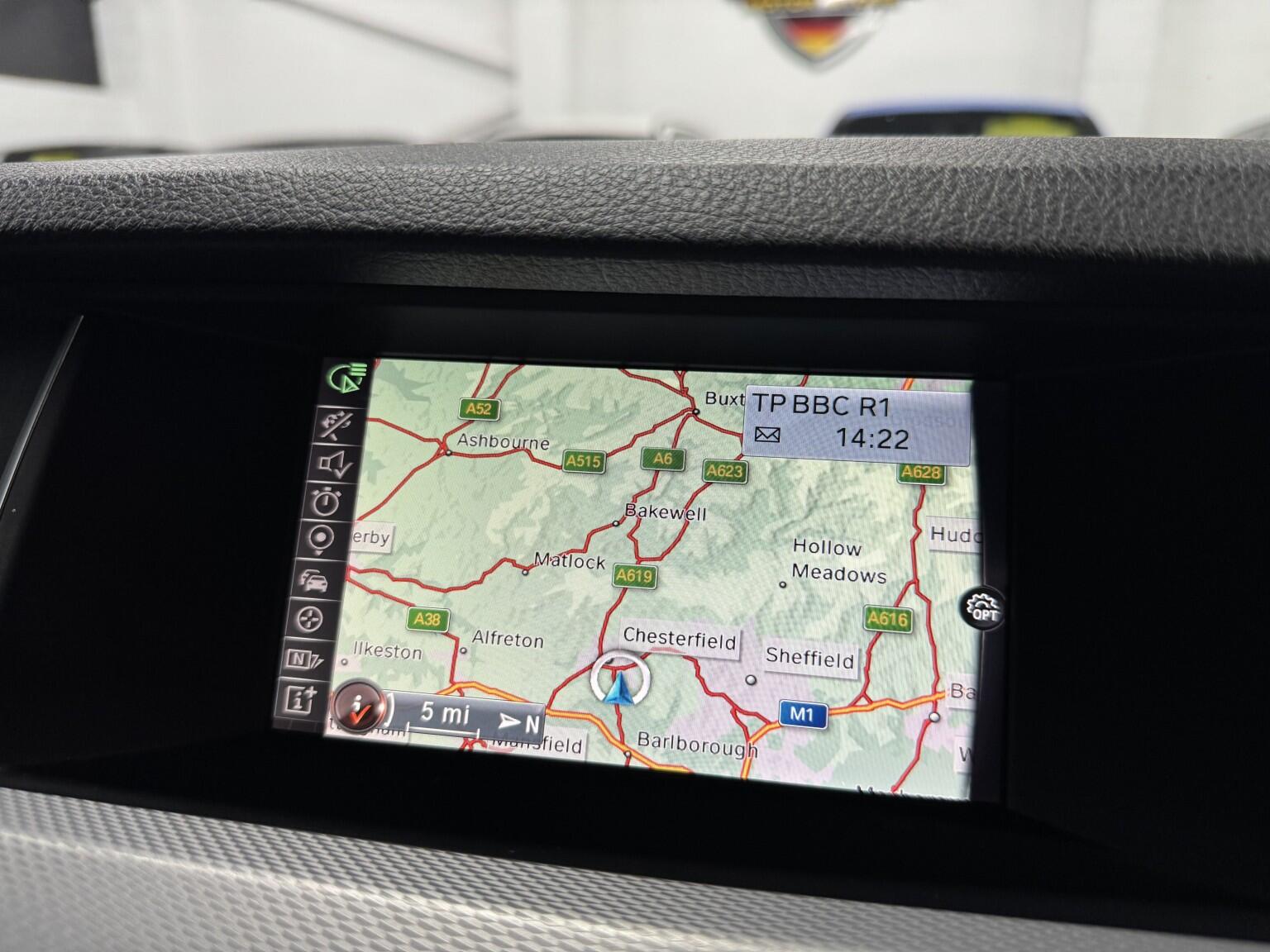 BMW 5 Series view 23