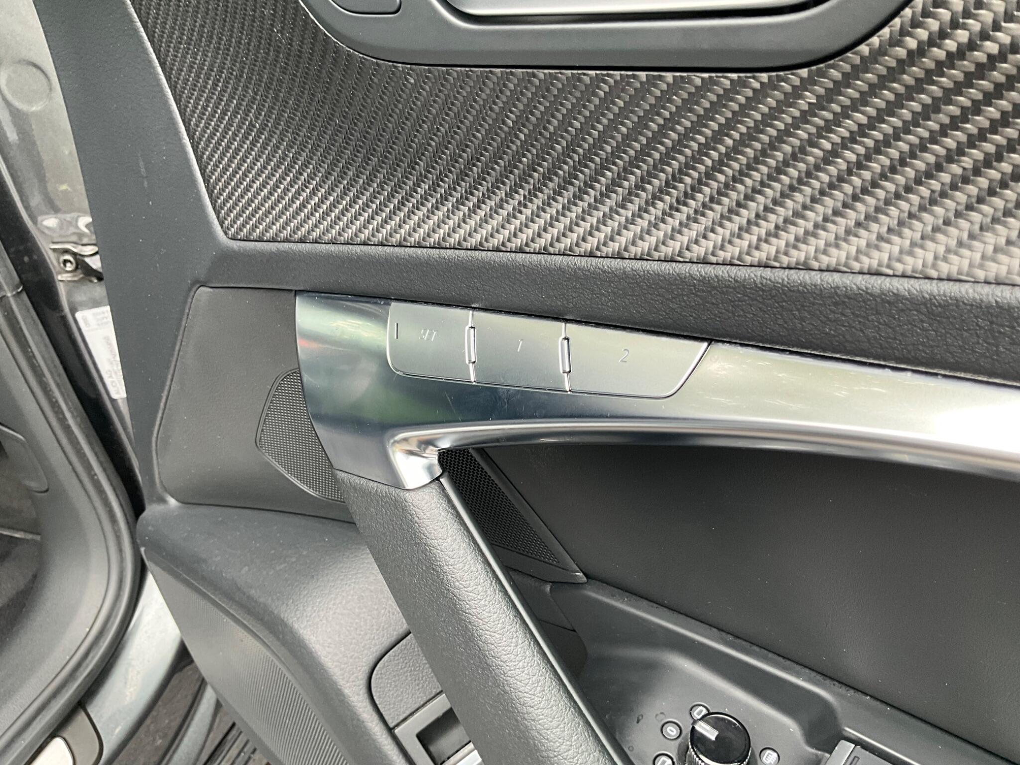 Audi A6 Avant view 22