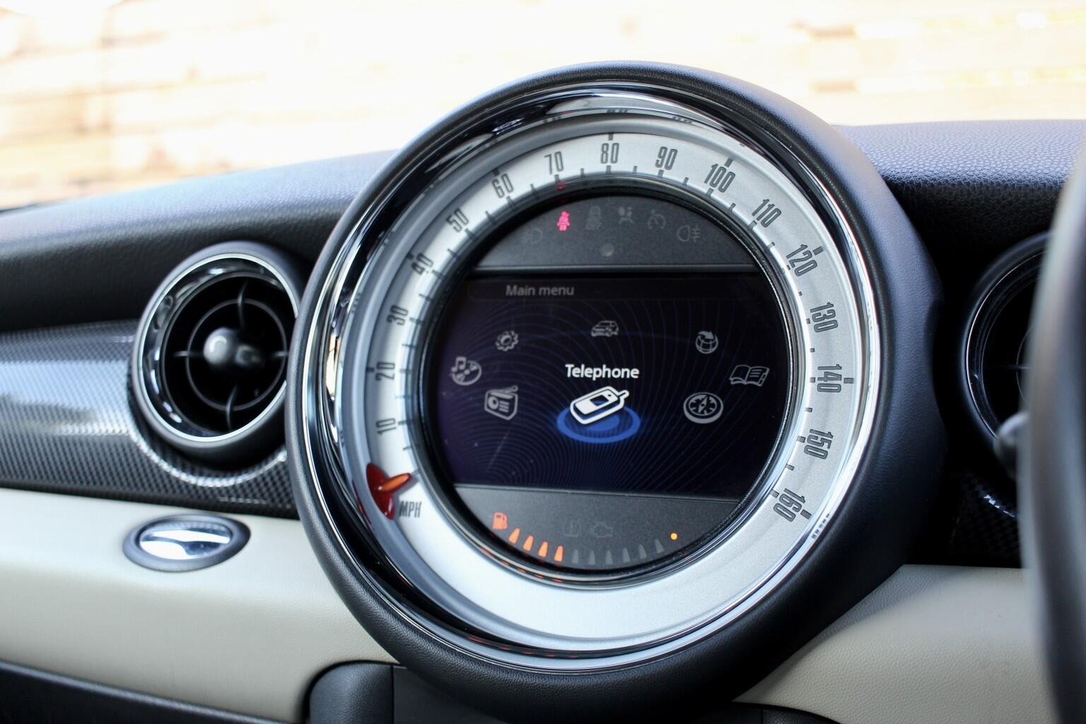Mini Hatch view 16