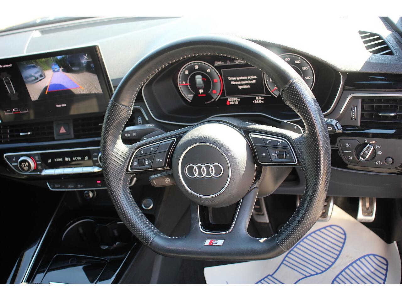 Audi A4 Avant view 13