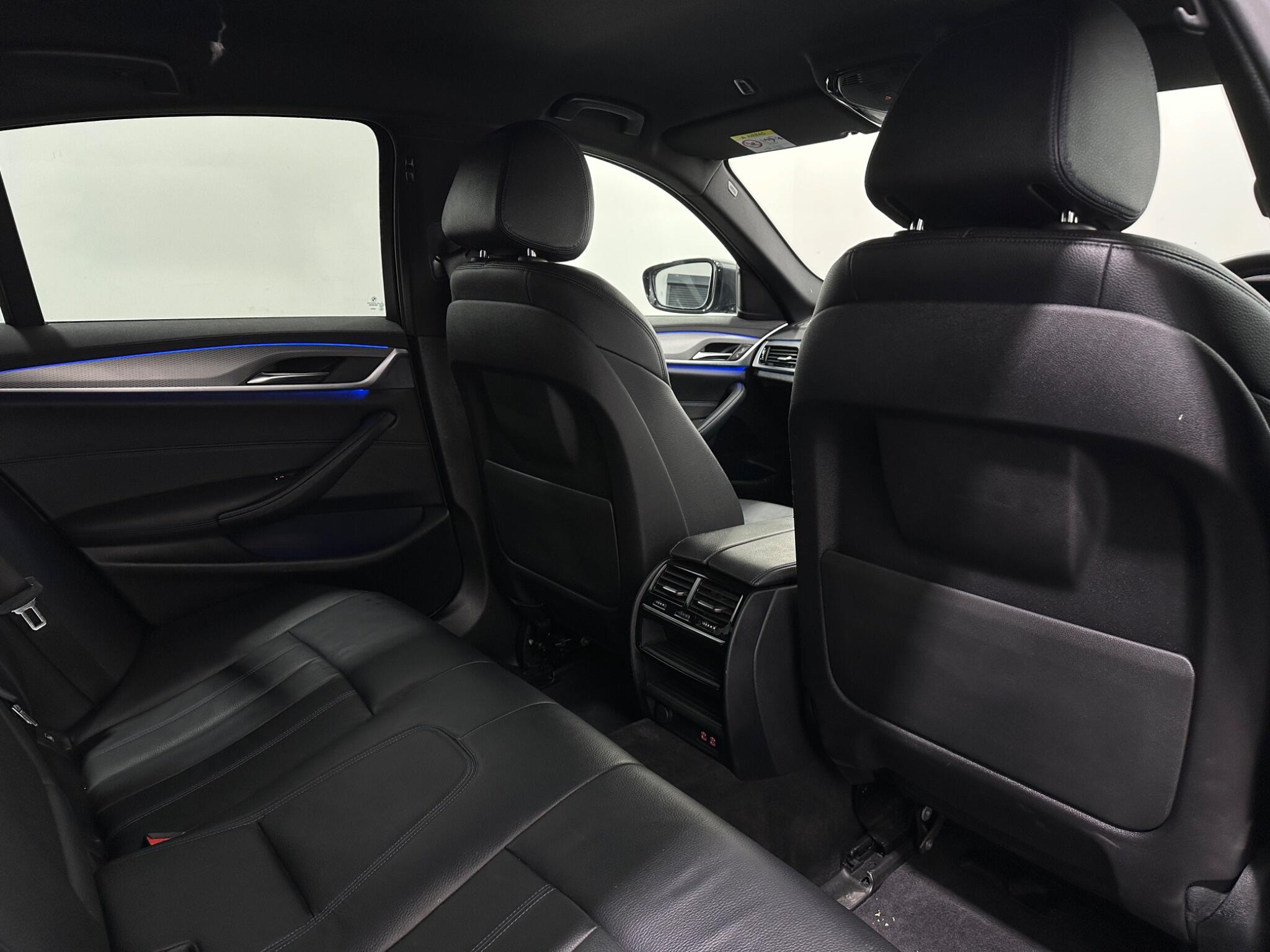 BMW 5 Series view 40