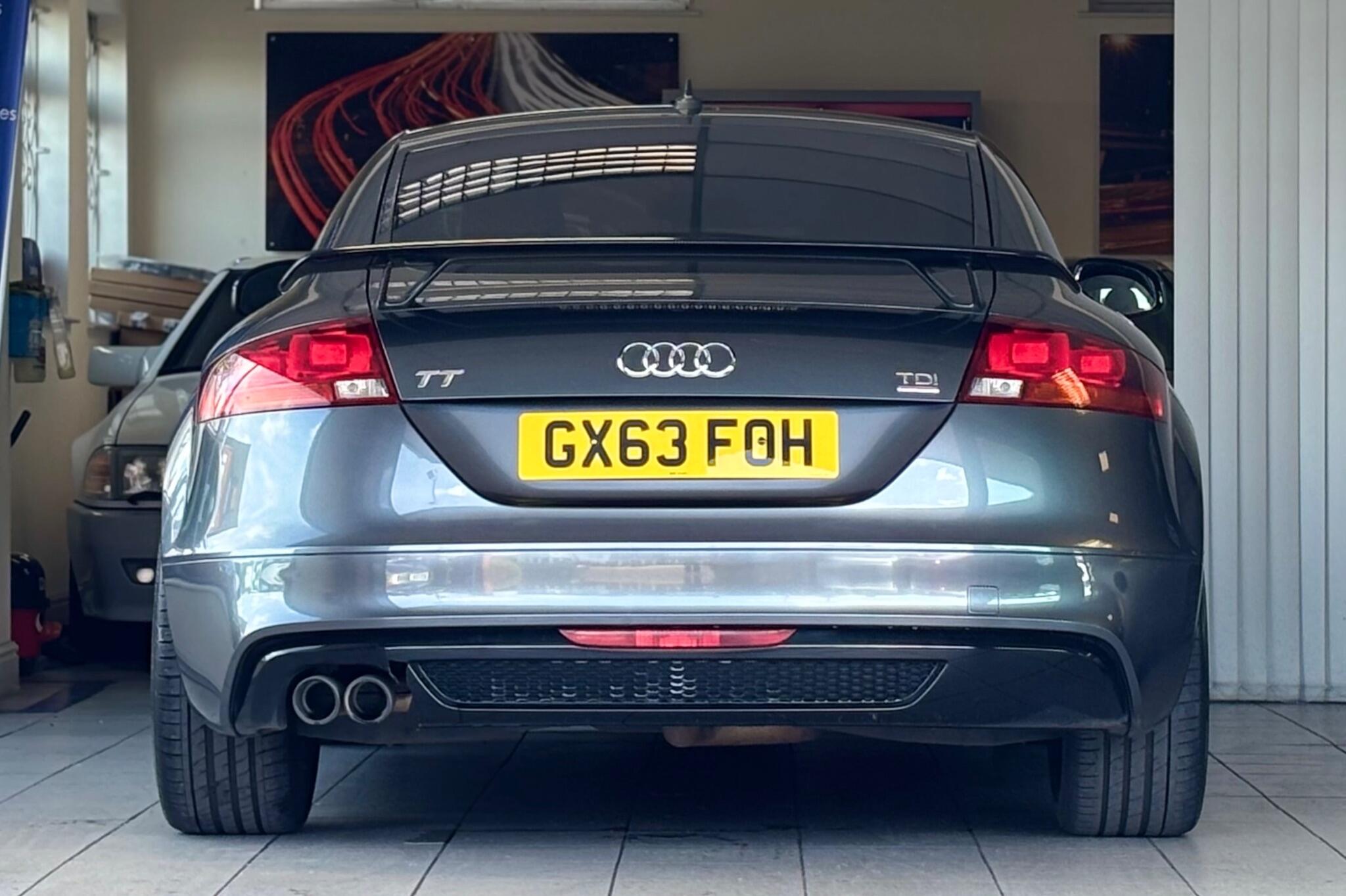 Audi TT view 6